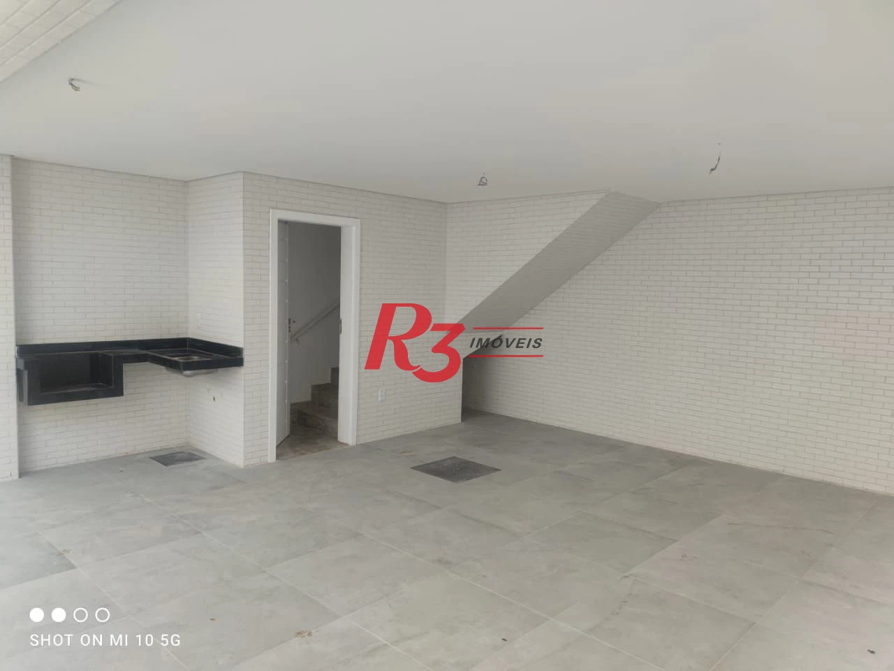 Sobrado com 2 dormitórios à venda, 100 m² por R$ 830.000,00 - Campo Grande - Santos/SP