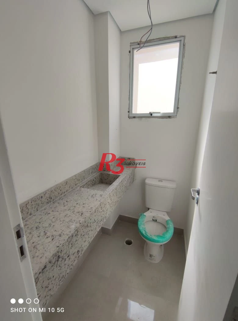 Sobrado com 2 dormitórios à venda, 100 m² por R$ 830.000,00 - Campo Grande - Santos/SP