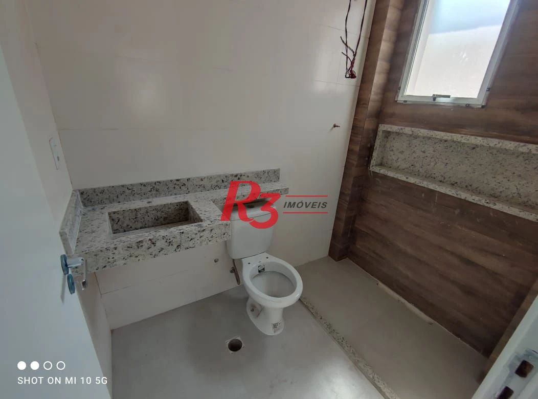 Sobrado com 2 dormitórios à venda, 100 m² por R$ 830.000,00 - Campo Grande - Santos/SP