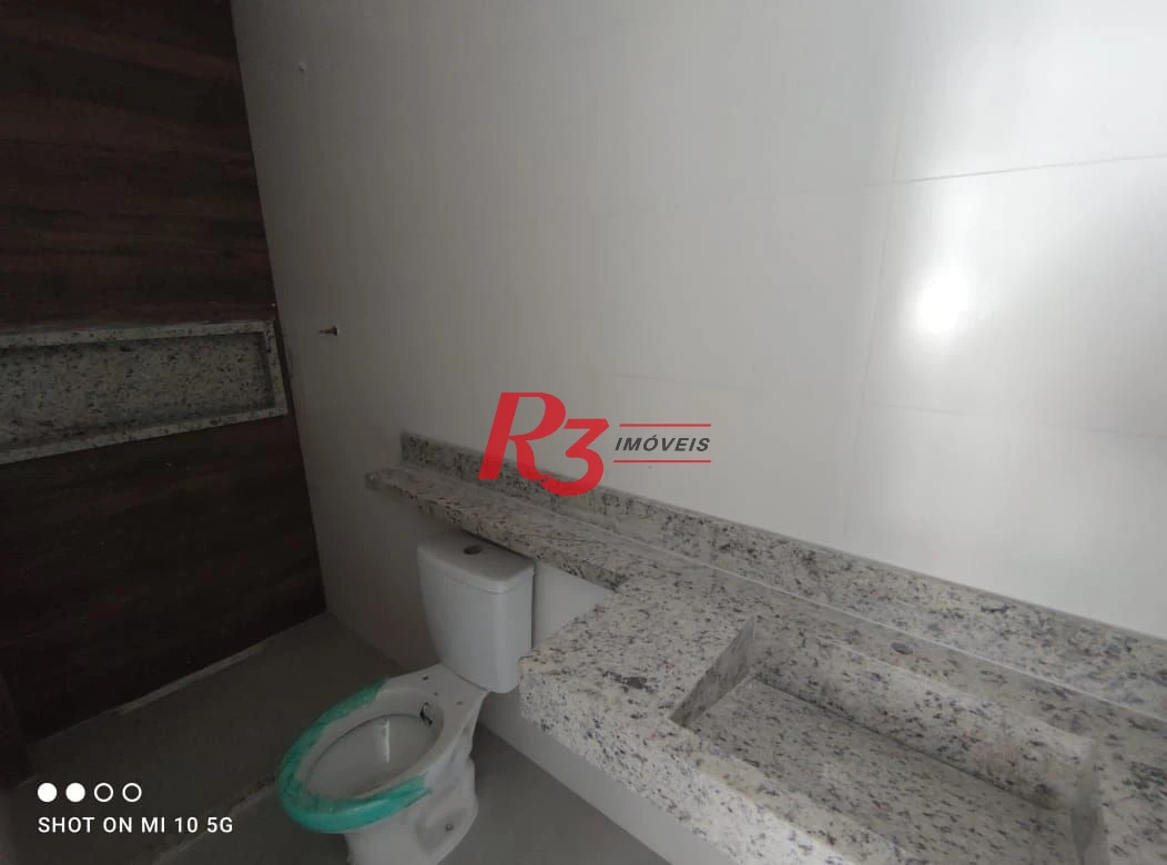 Sobrado com 2 dormitórios à venda, 100 m² por R$ 830.000,00 - Campo Grande - Santos/SP