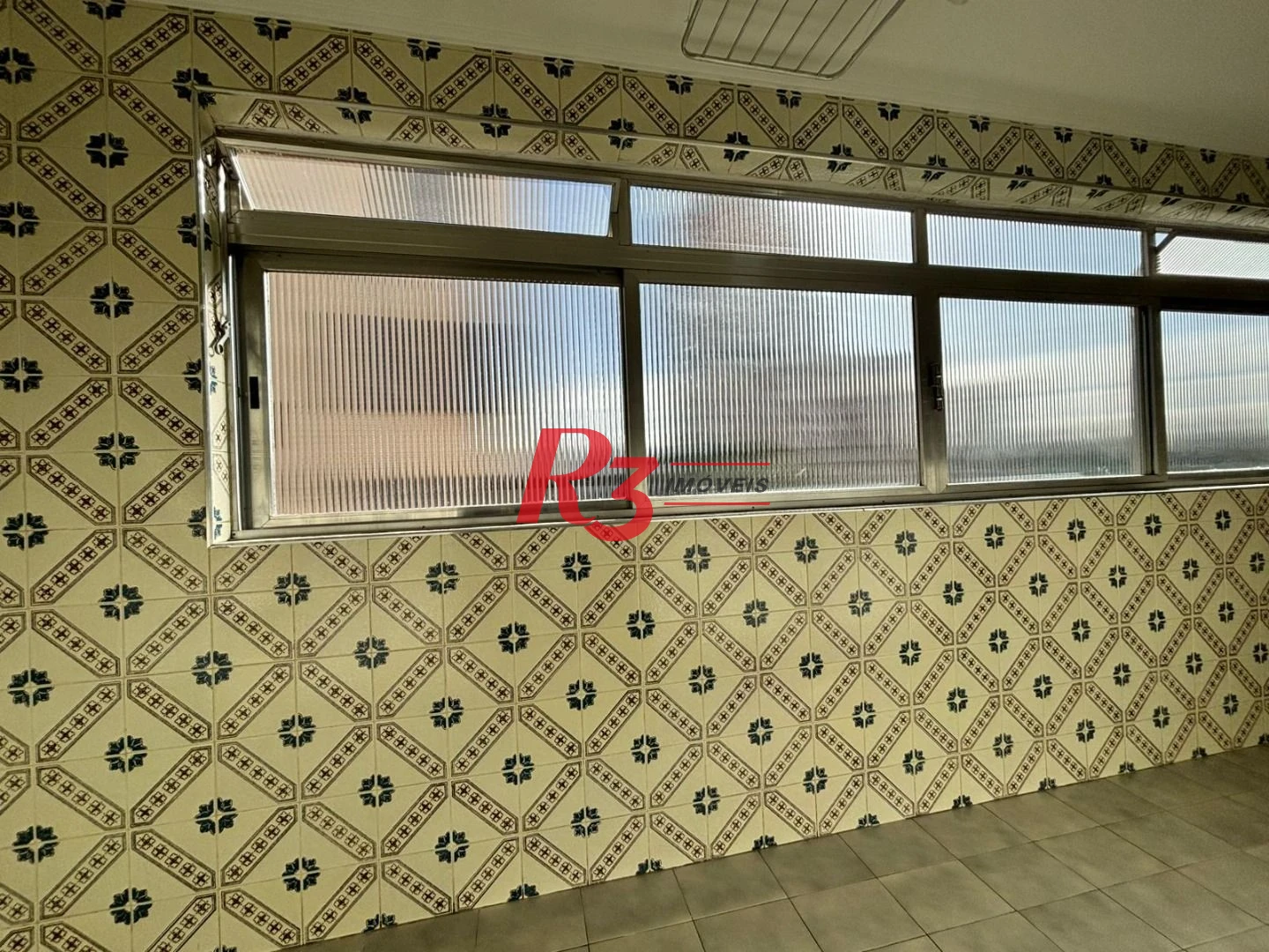 Apartamento para alugar, 115 m² por R$ 5.647,00/mês - Gonzaga - Santos/SP