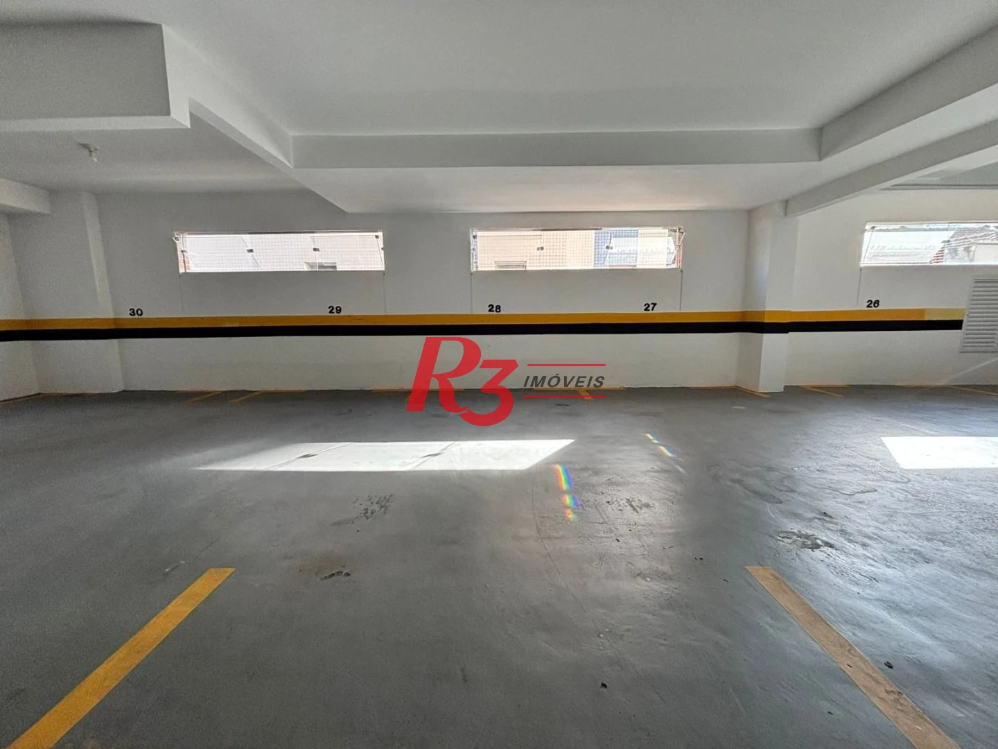 Apartamento para alugar, 115 m² por R$ 5.647,00/mês - Gonzaga - Santos/SP