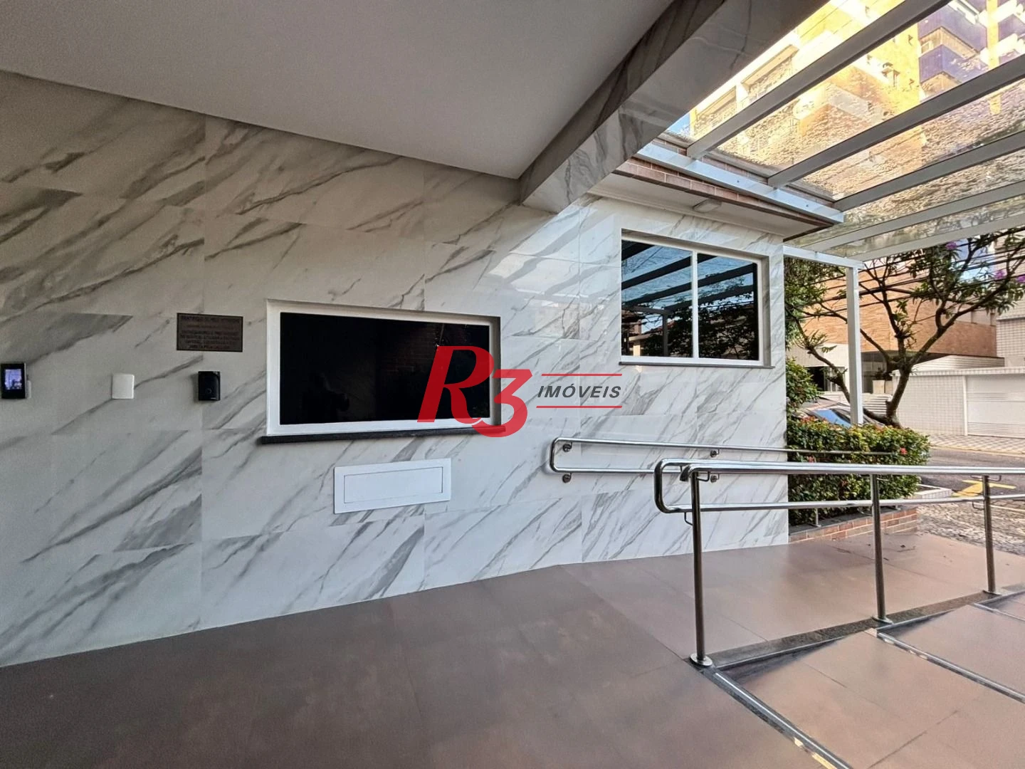 Apartamento para alugar, 115 m² por R$ 5.647,00/mês - Gonzaga - Santos/SP