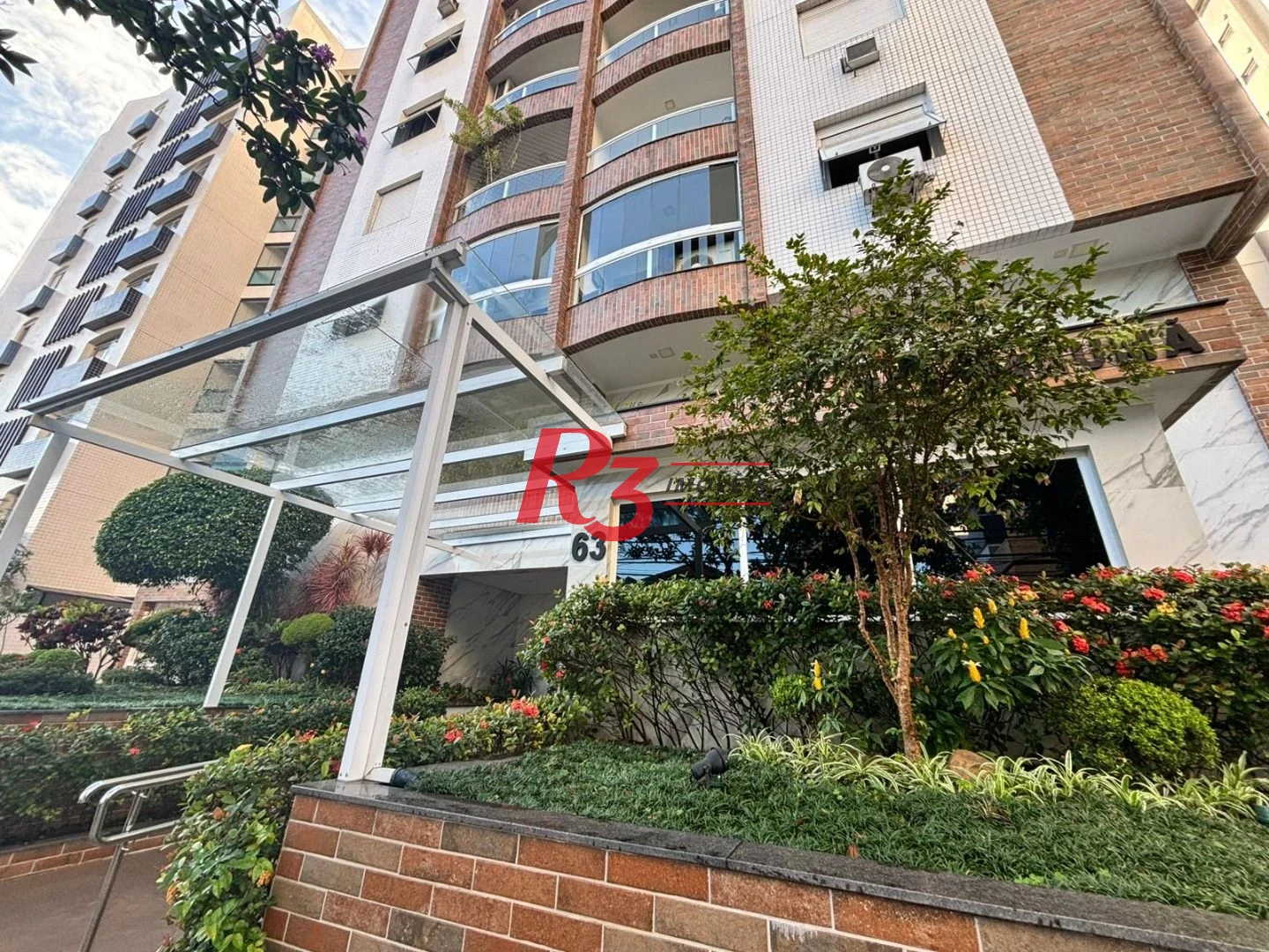 Apartamento para alugar, 115 m² por R$ 5.647,00/mês - Gonzaga - Santos/SP