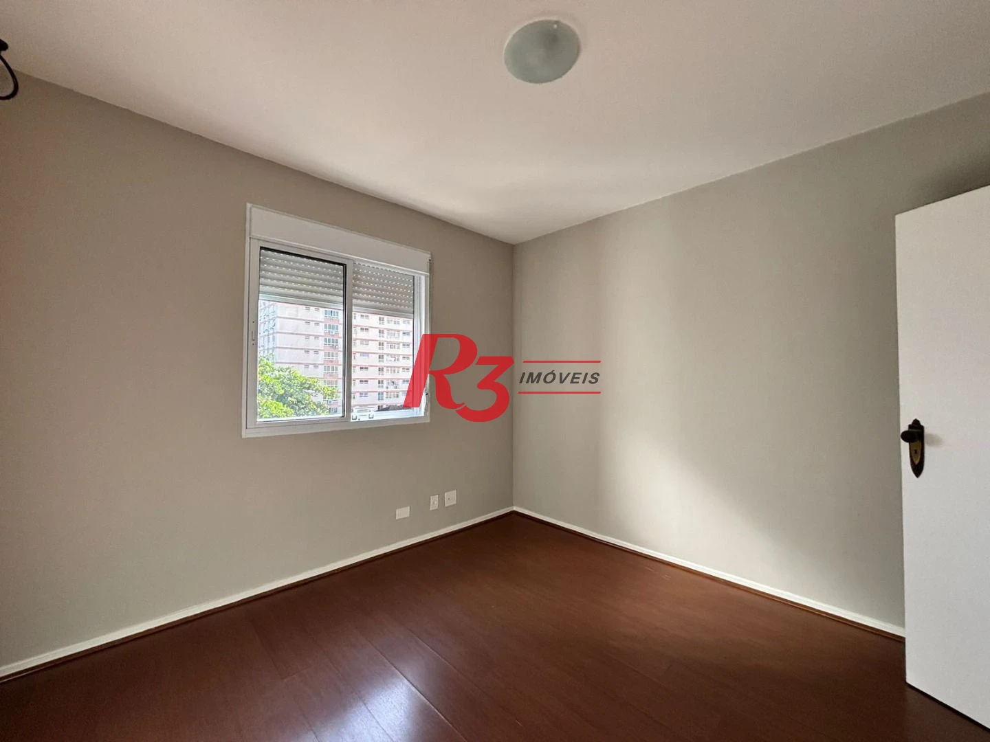 Apartamento para alugar, 115 m² por R$ 5.647,00/mês - Gonzaga - Santos/SP