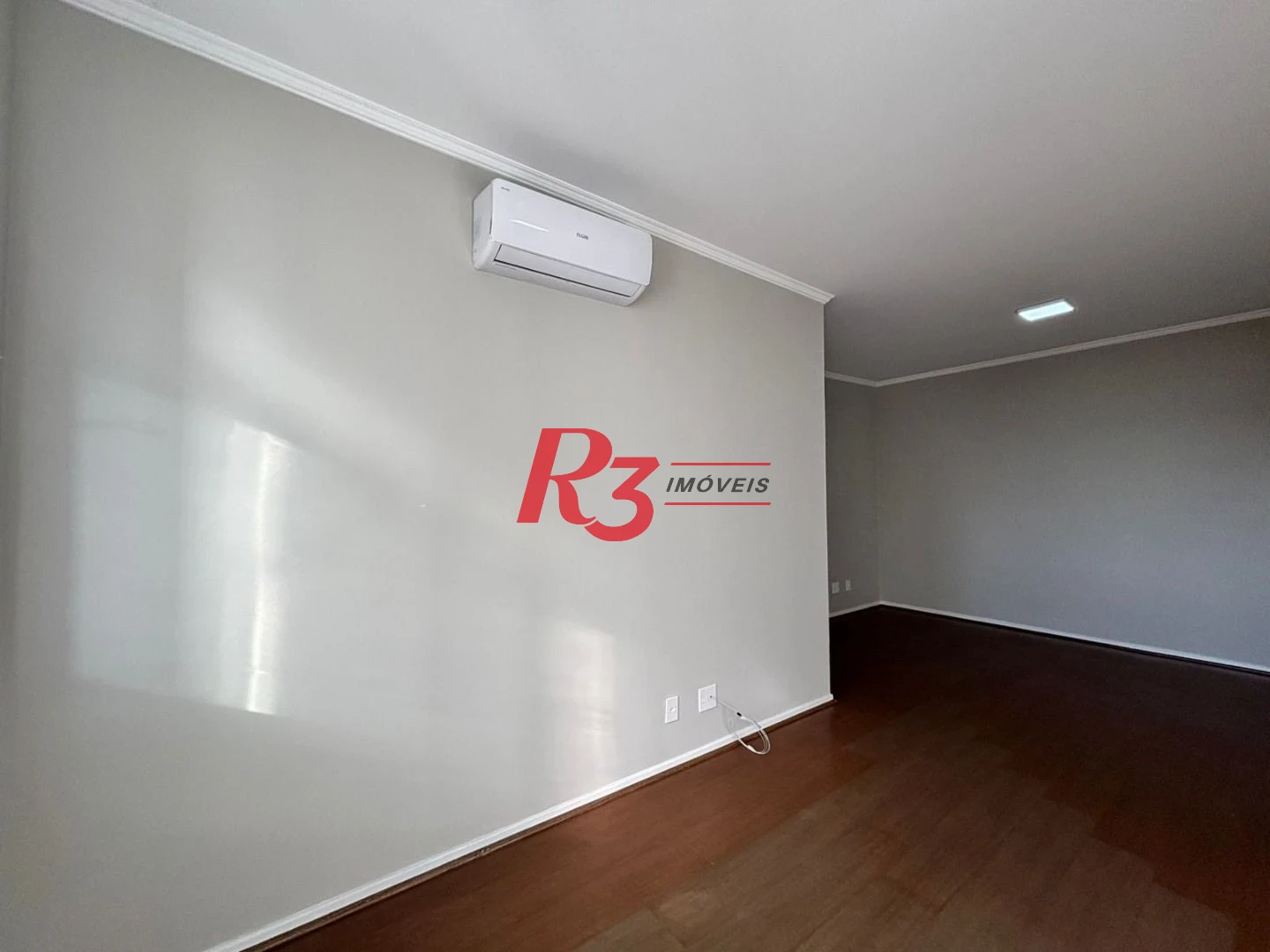 Apartamento para alugar, 115 m² por R$ 5.647,00/mês - Gonzaga - Santos/SP