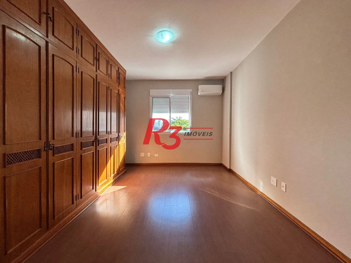Apartamento para alugar, 115 m² por R$ 5.647,00/mês - Gonzaga - Santos/SP