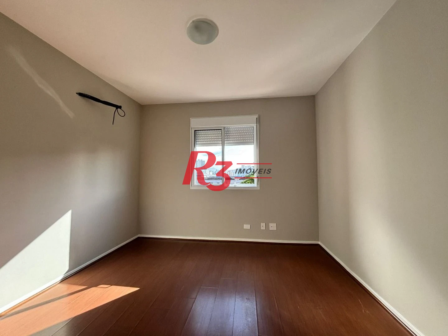Apartamento para alugar, 115 m² por R$ 5.647,00/mês - Gonzaga - Santos/SP