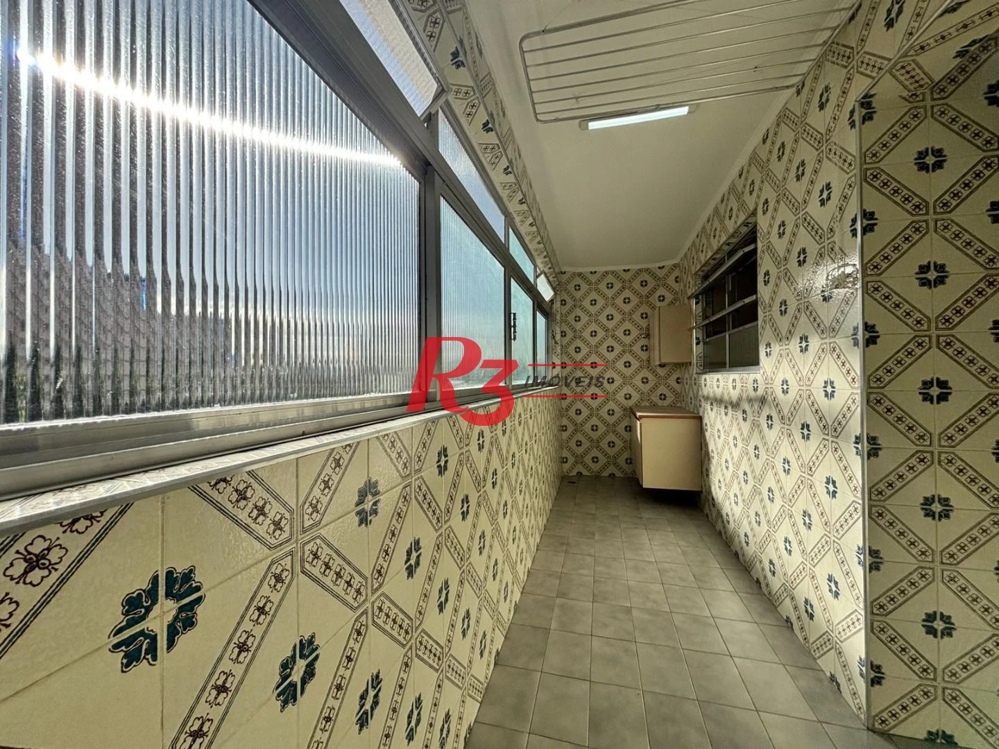Apartamento para alugar, 115 m² por R$ 5.647,00/mês - Gonzaga - Santos/SP