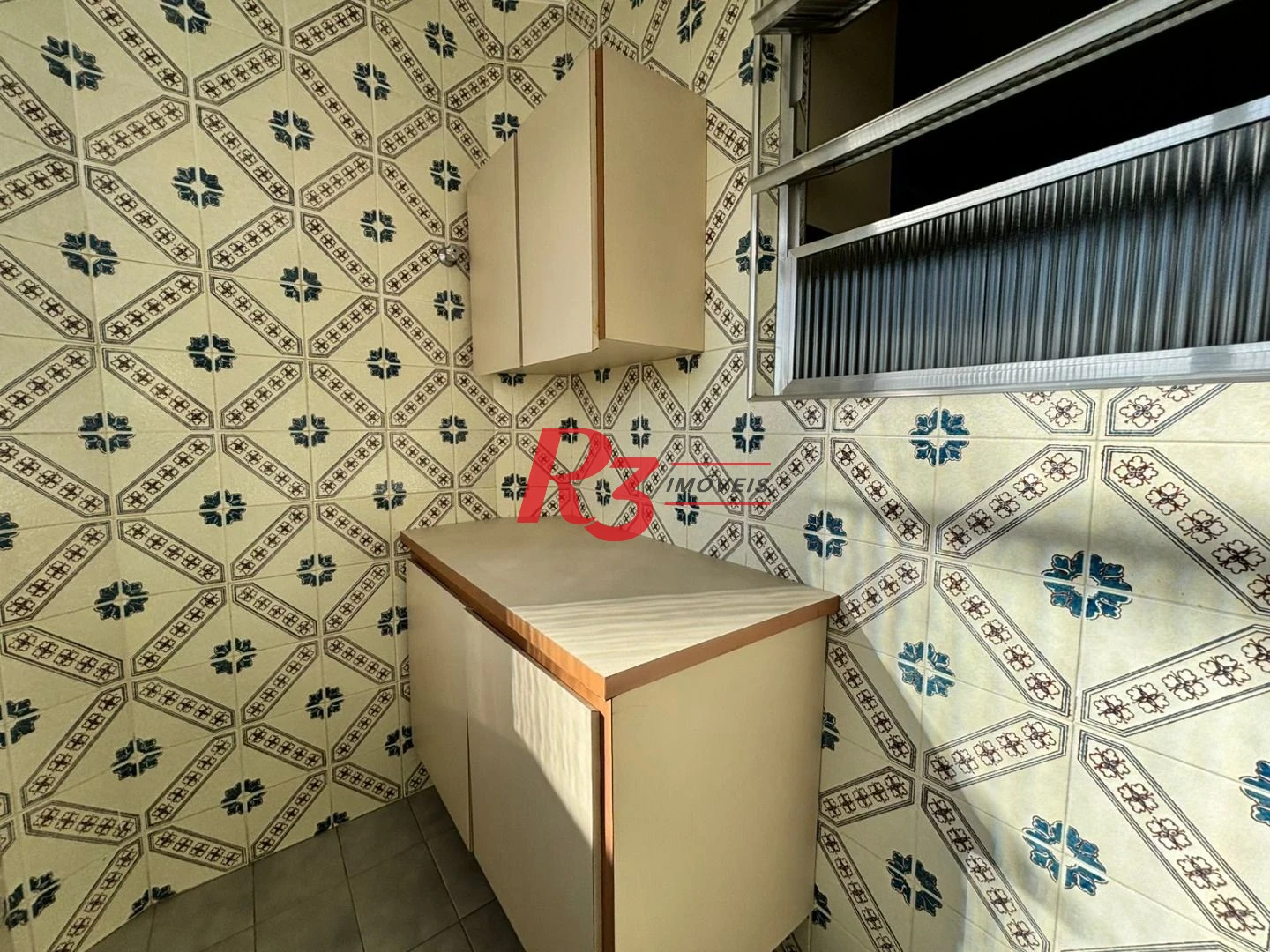 Apartamento para alugar, 115 m² por R$ 5.647,00/mês - Gonzaga - Santos/SP