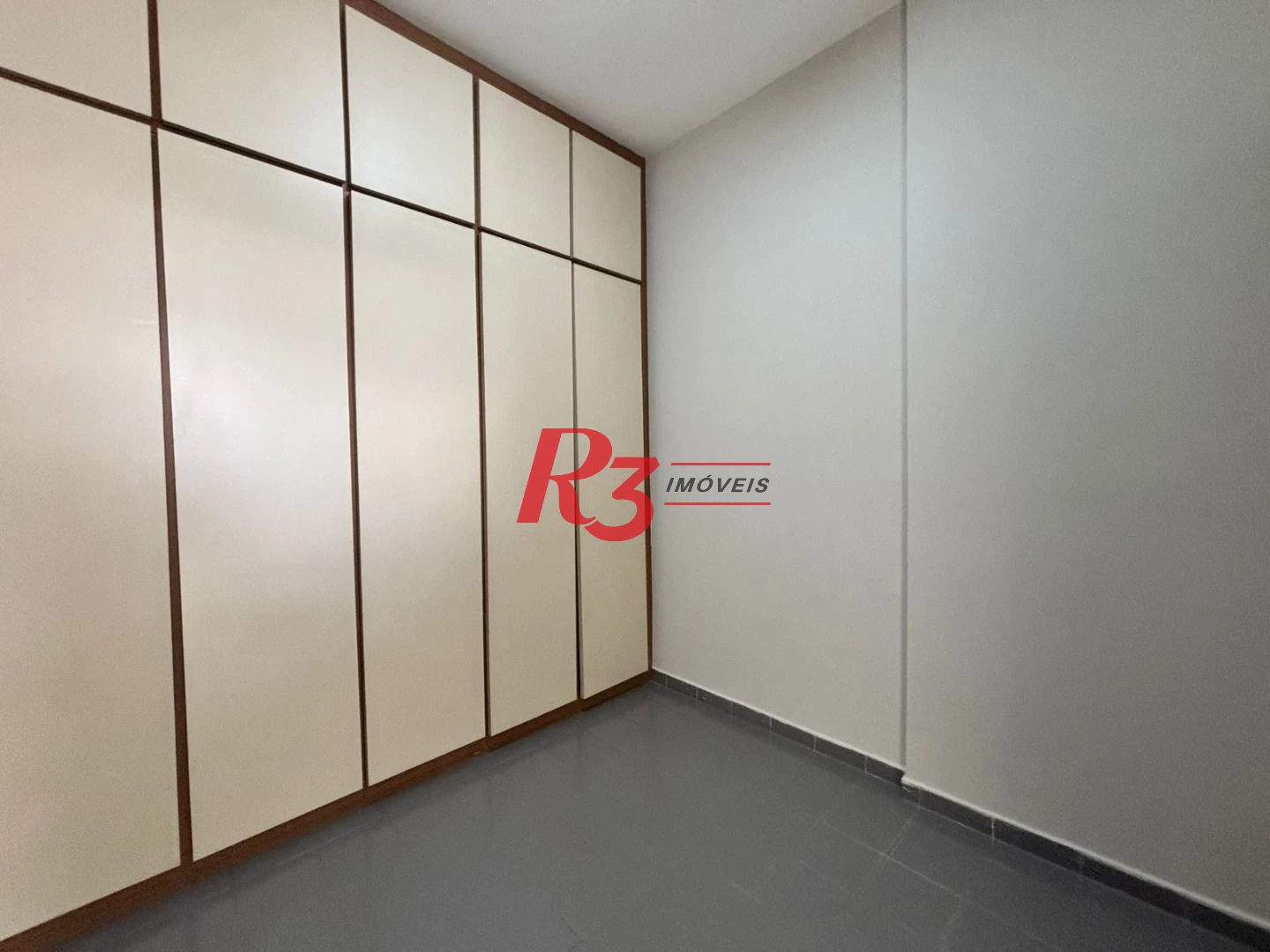 Apartamento para alugar, 115 m² por R$ 5.647,00/mês - Gonzaga - Santos/SP