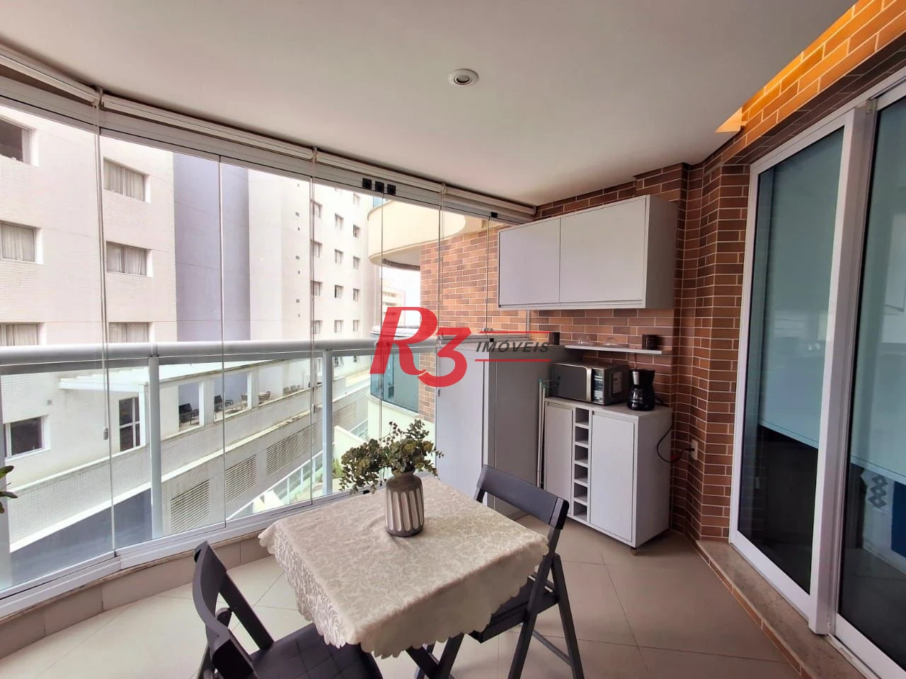 Apartamento com 1 dormitório à venda, 45 m² por R$ 800.000,00 - Gonzaga - Santos/SP