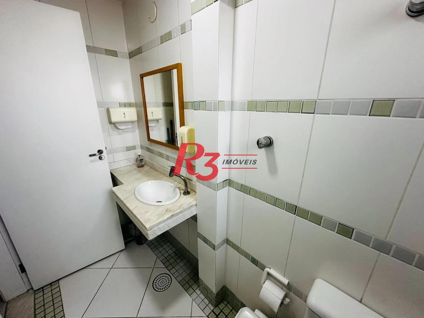 Conjunto para alugar, 80 m² por R$ 4.800,00/mês - Macuco - Santos/SP