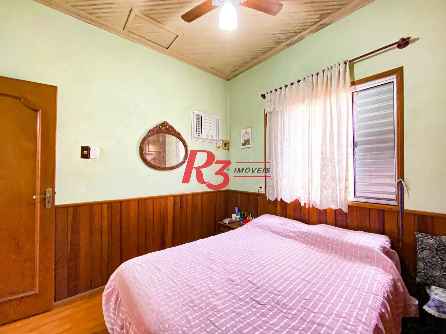 Casa à venda, 102 m² por R$ 700.000,00 - Marapé - Santos/SP