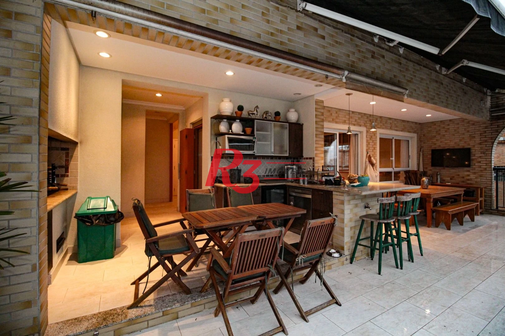 Cobertura à venda, 437 m² por R$ 4.800.000,00 - Gonzaga - Santos/SP