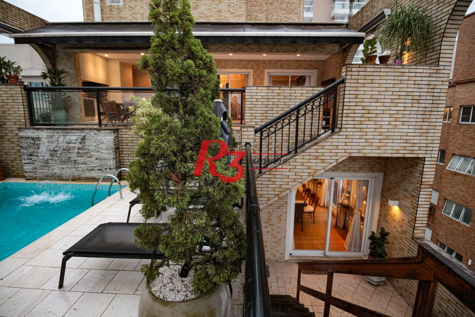 Cobertura à venda, 437 m² por R$ 4.800.000,00 - Gonzaga - Santos/SP