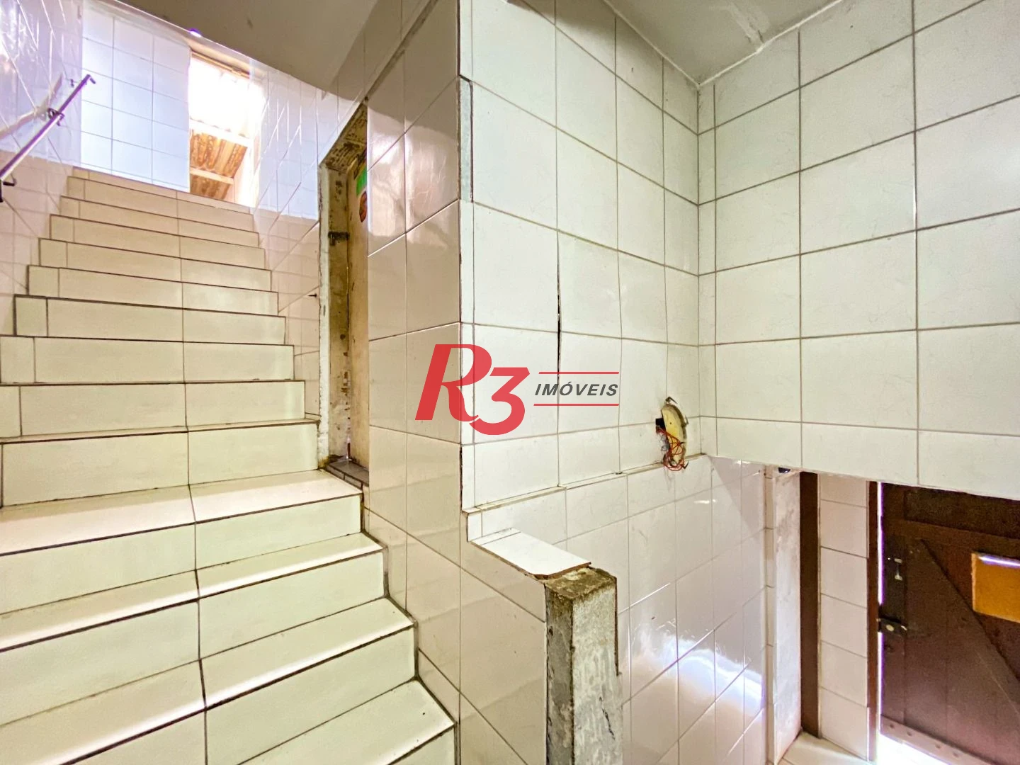 Casa com 14 dormitórios à venda, 244 m² por R$ 890.000,00 - Campo Grande - Santos/SP