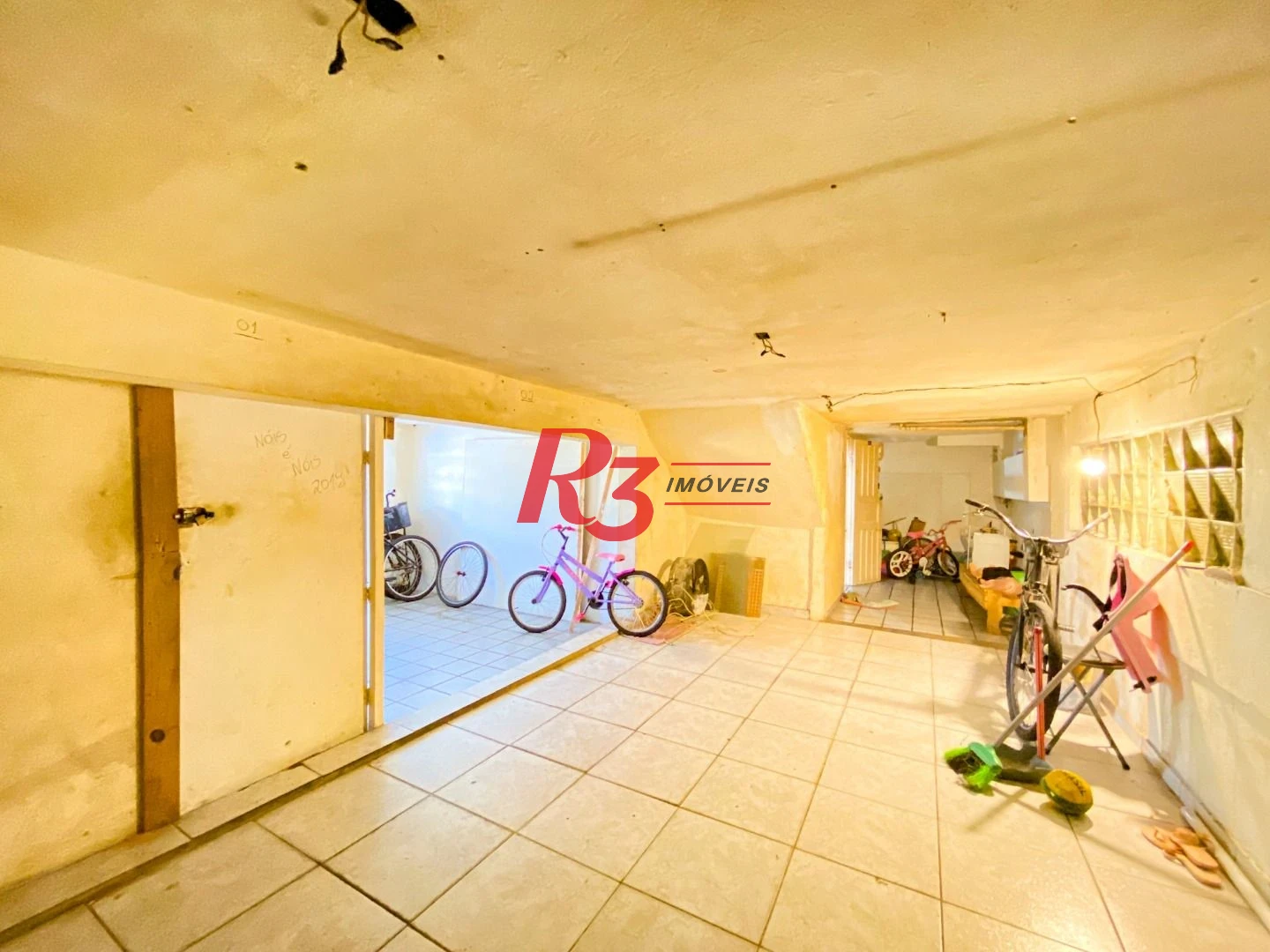 Casa com 14 dormitórios à venda, 244 m² por R$ 890.000,00 - Campo Grande - Santos/SP
