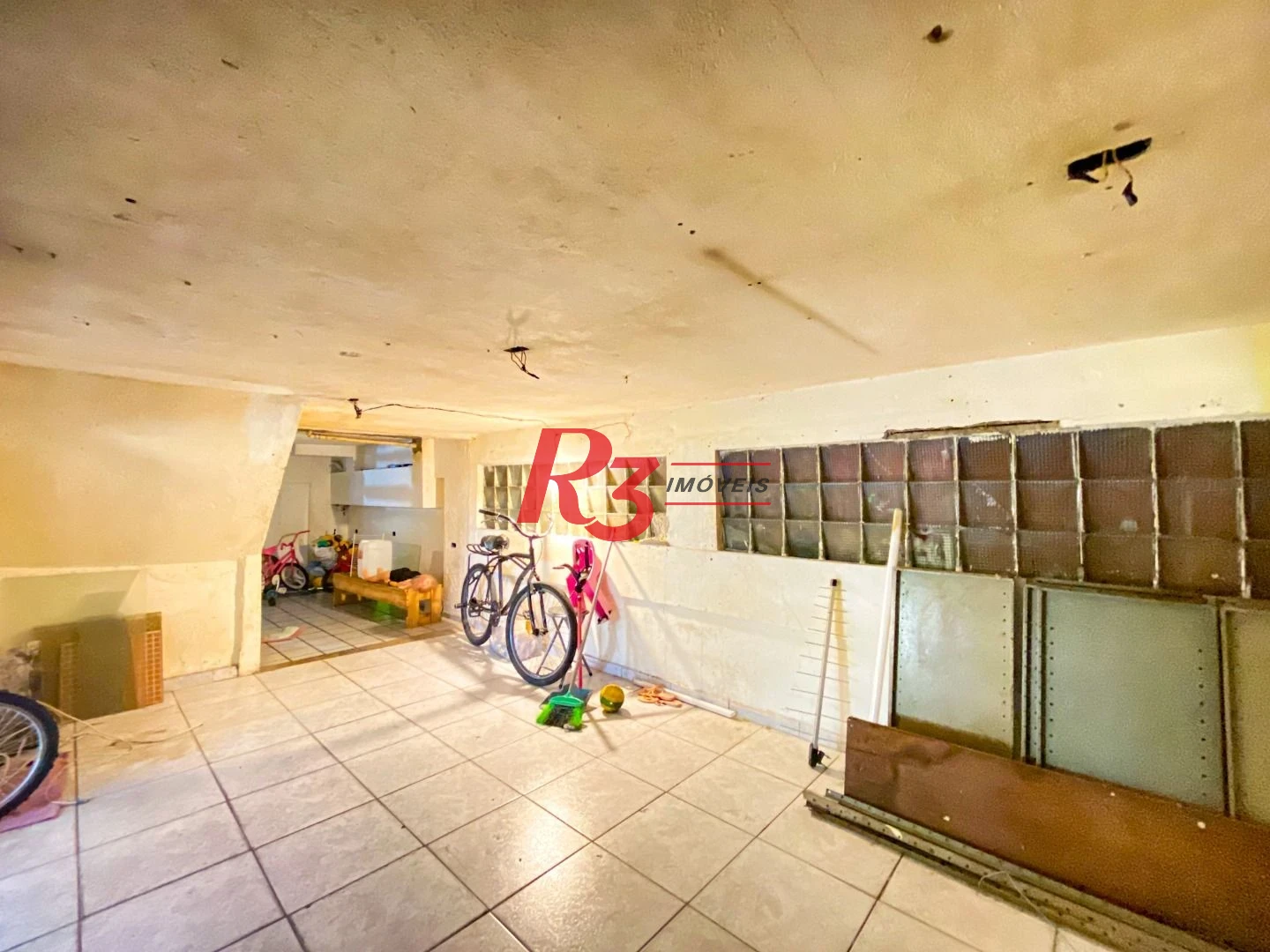 Casa com 14 dormitórios à venda, 244 m² por R$ 890.000,00 - Campo Grande - Santos/SP