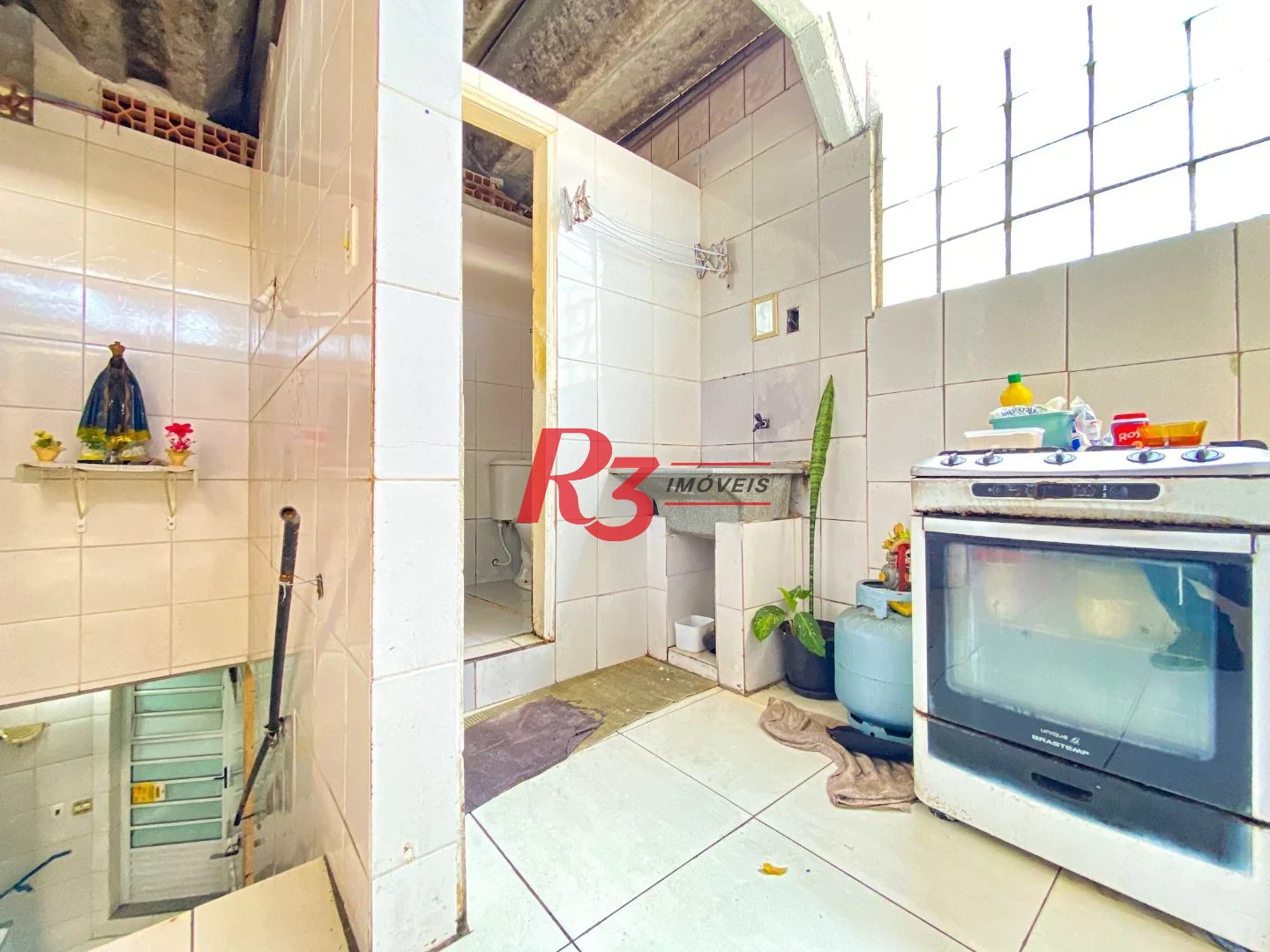 Casa com 14 dormitórios à venda, 244 m² por R$ 890.000,00 - Campo Grande - Santos/SP