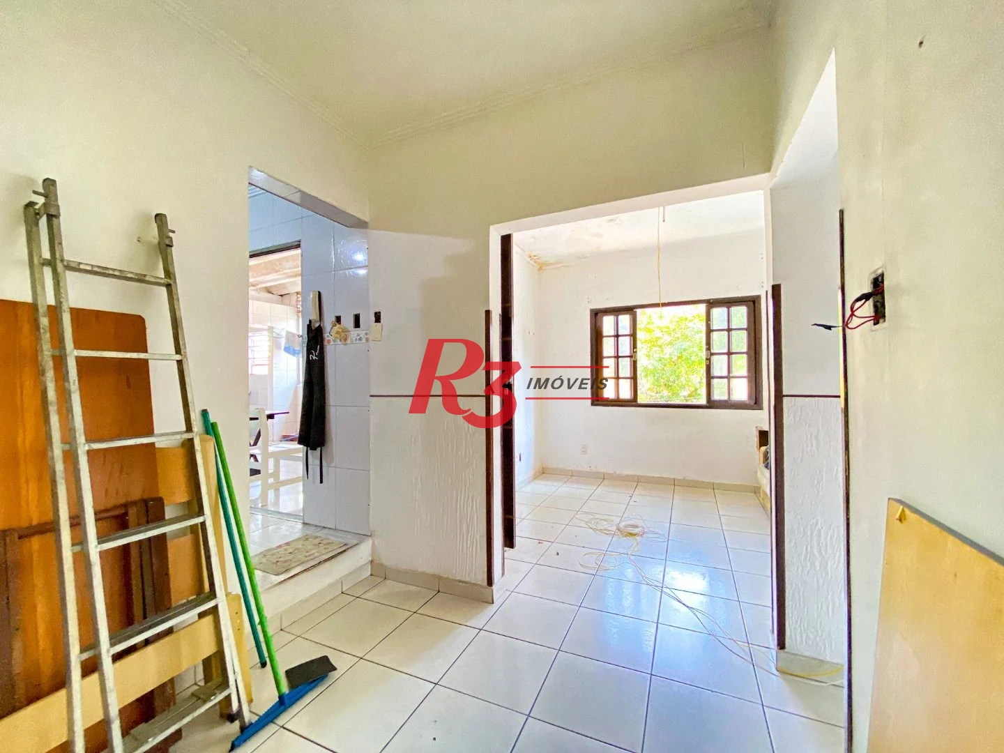 Casa com 14 dormitórios à venda, 244 m² por R$ 890.000,00 - Campo Grande - Santos/SP