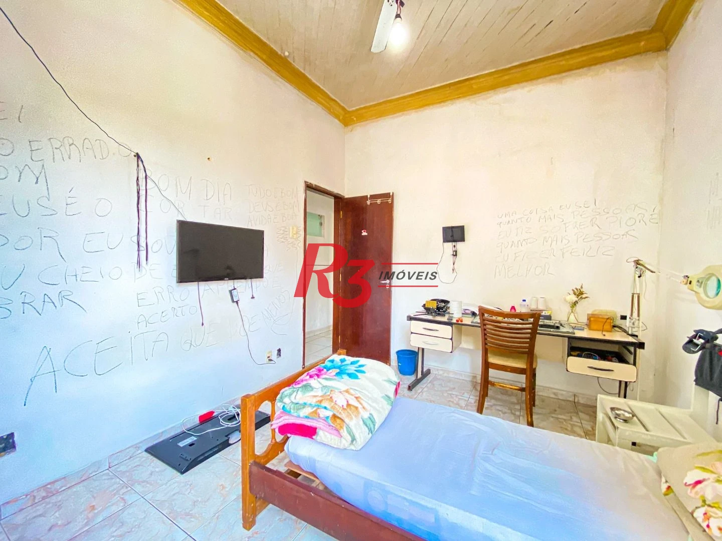 Casa com 14 dormitórios à venda, 244 m² por R$ 890.000,00 - Campo Grande - Santos/SP