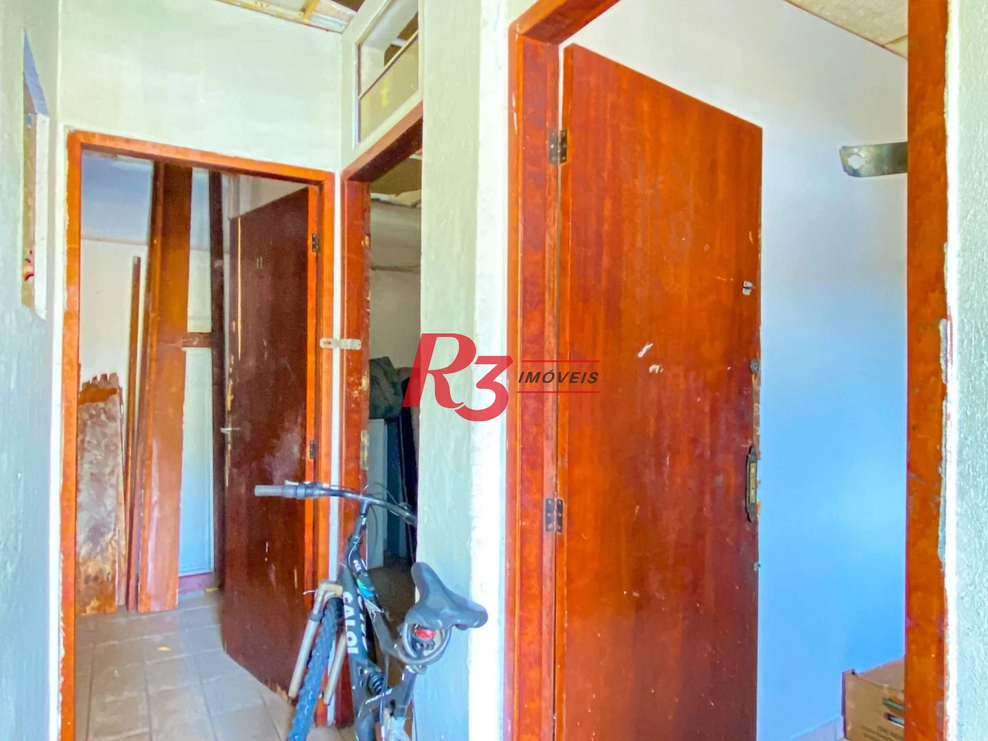 Casa com 14 dormitórios à venda, 244 m² por R$ 890.000,00 - Campo Grande - Santos/SP