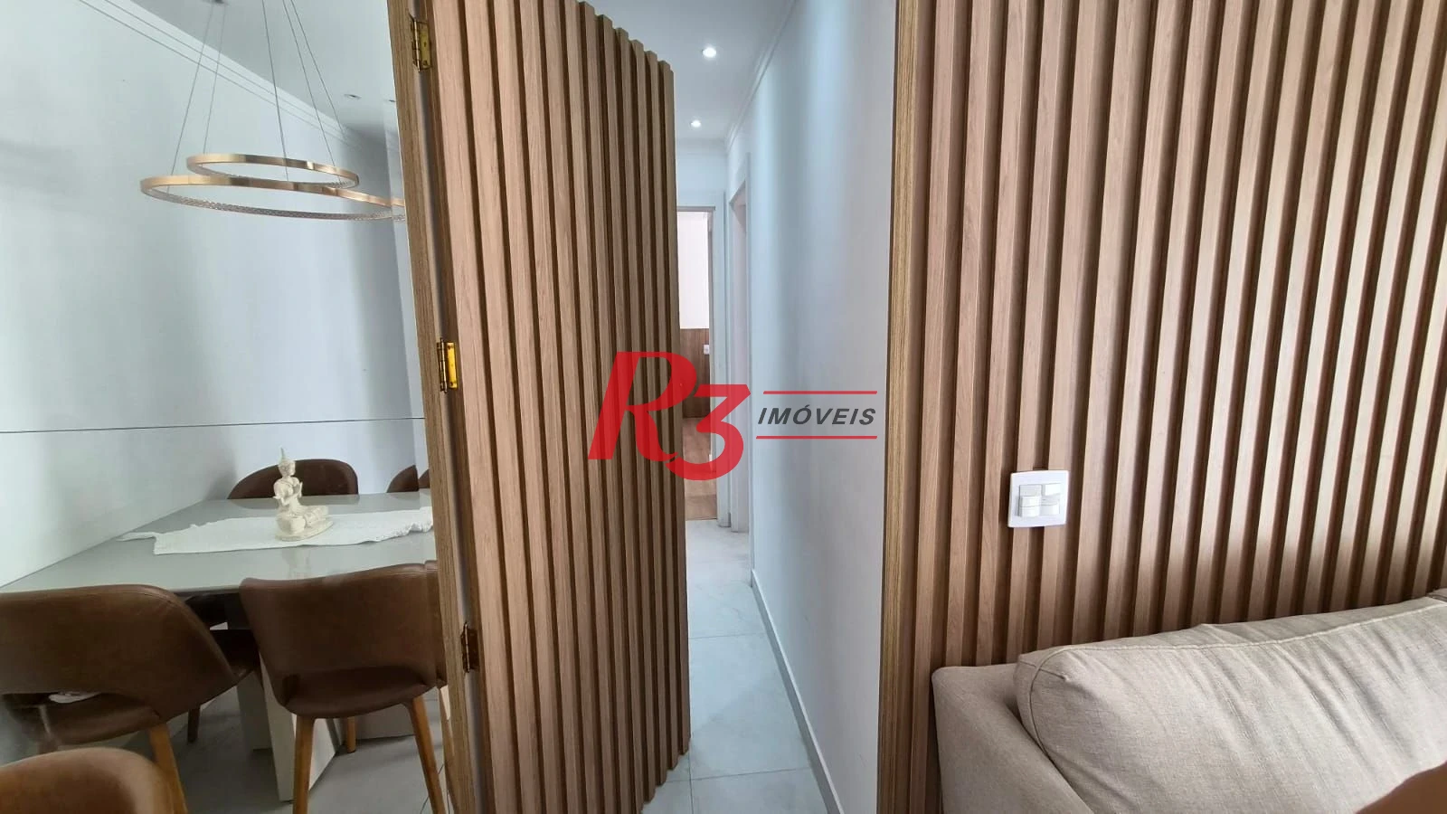 Apartamento com 2 dormitórios à venda, 63 m² por R$ 690.000,00 - Marapé - Santos/SP