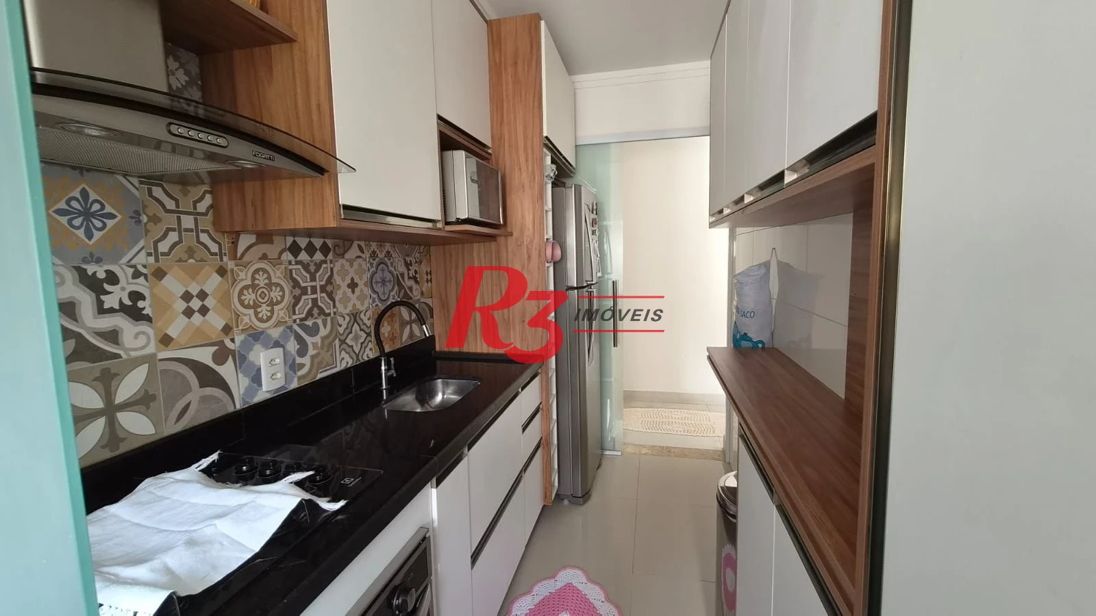 Apartamento com 2 dormitórios à venda, 63 m² por R$ 690.000,00 - Marapé - Santos/SP
