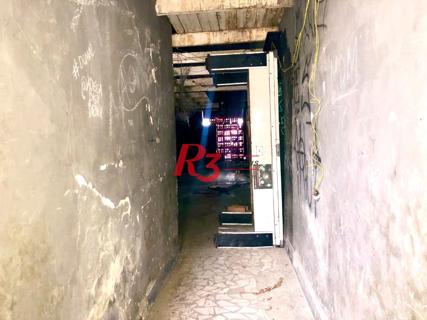 Prédio, 400 m² - venda por R$ 1.700.000,00 ou aluguel por R$ 8.600,00/mês - Vila Nova - Santos/SP