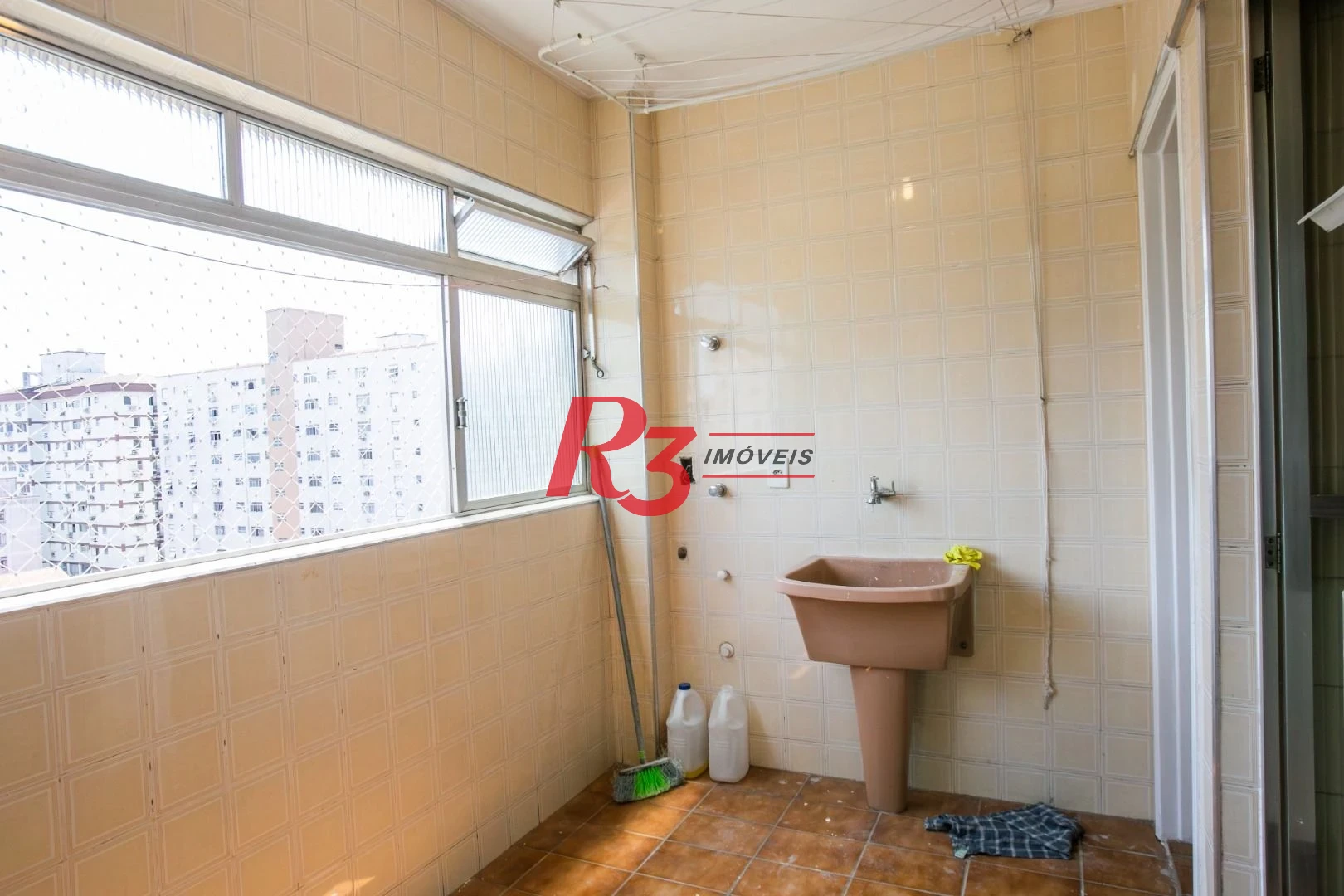 Apartamento para alugar, 112 m² por R$ 4.400,00/mês - Embaré - Santos/SP