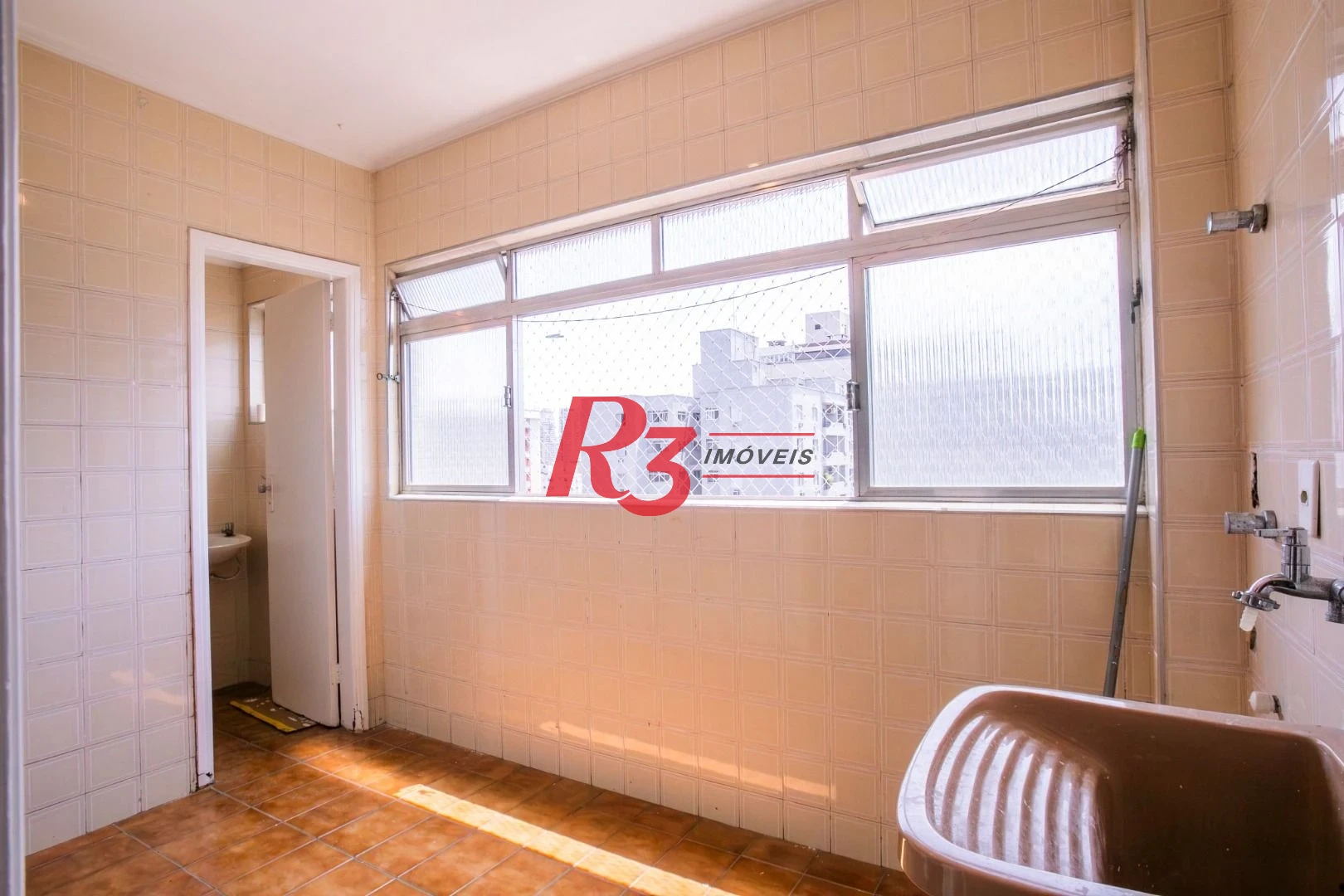 Apartamento para alugar, 112 m² por R$ 4.400,00/mês - Embaré - Santos/SP