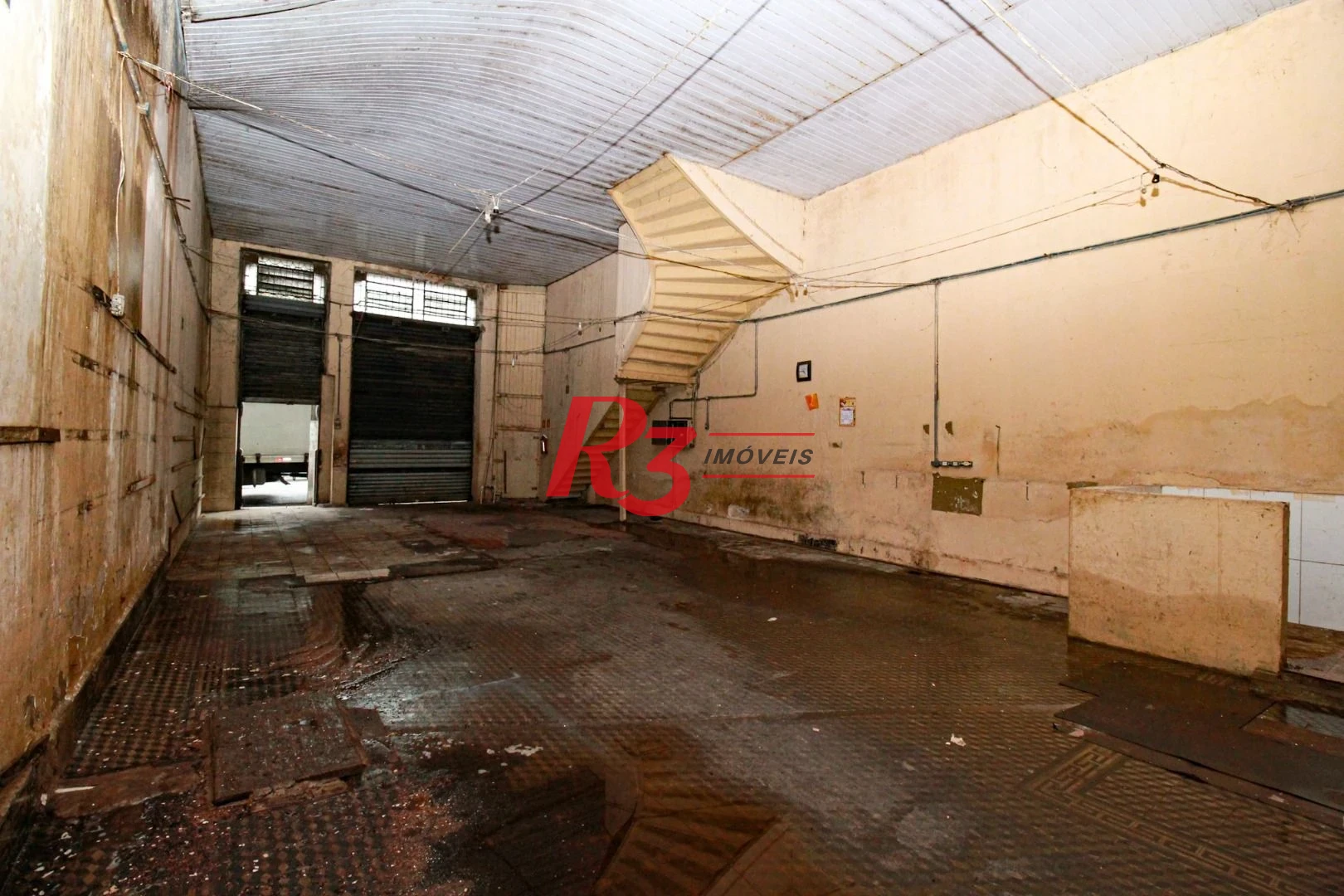Prédio para alugar, 305 m² por R$ 9.145,00/mês - Vila Nova - Santos/SP