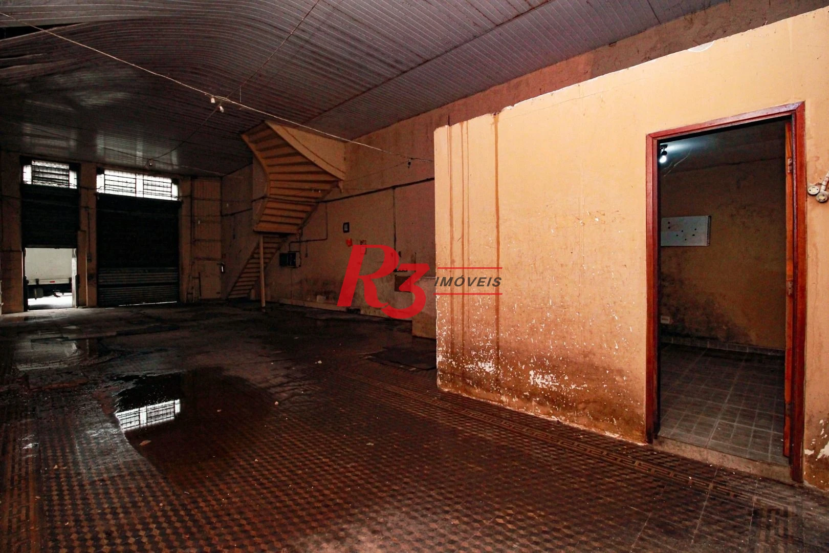 Prédio para alugar, 305 m² por R$ 9.145,00/mês - Vila Nova - Santos/SP
