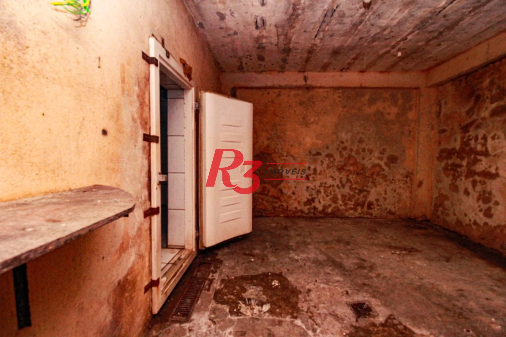 Prédio para alugar, 305 m² por R$ 9.145,00/mês - Vila Nova - Santos/SP