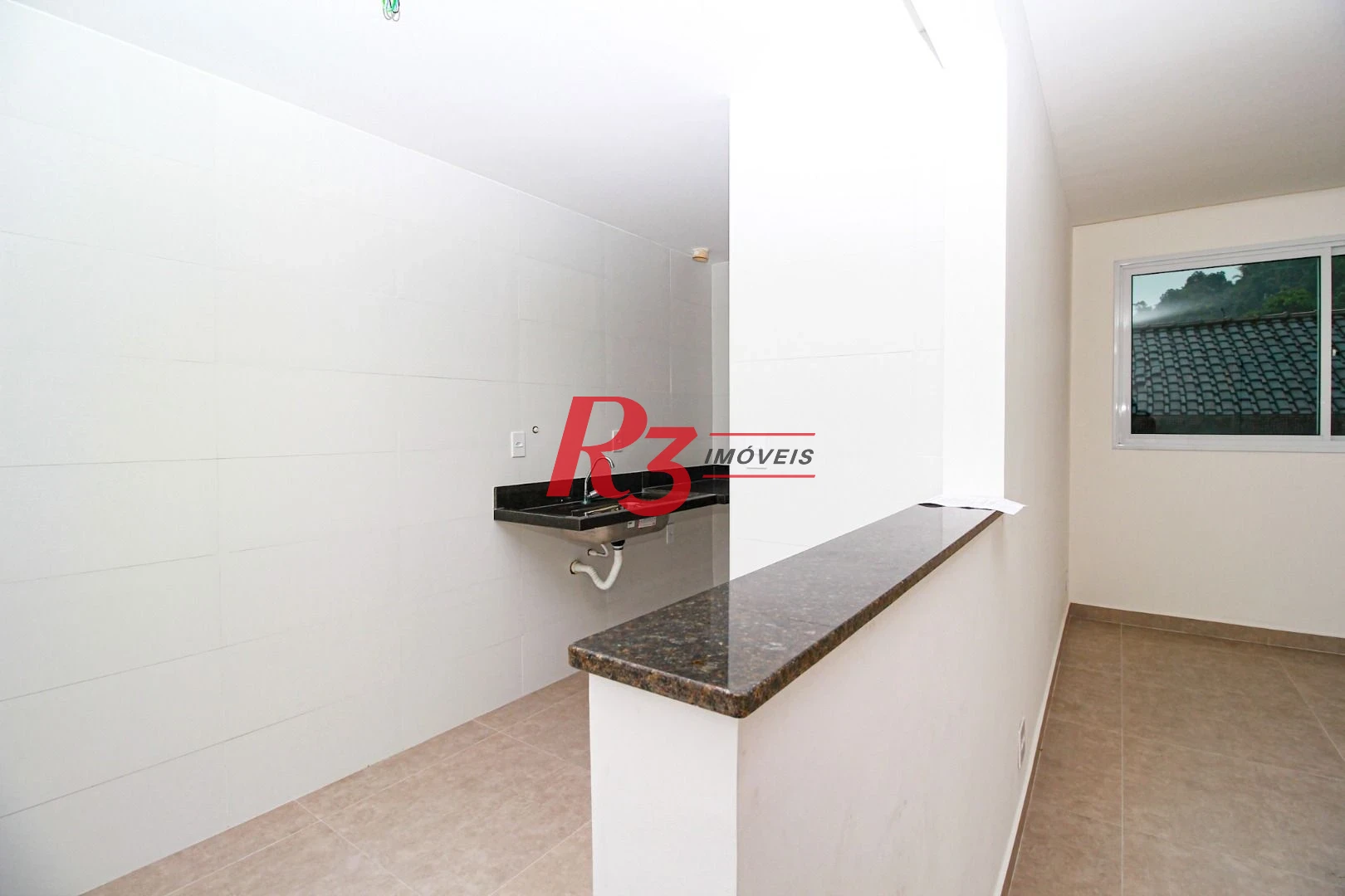 Apartamento com 2 dormitórios à venda, 58 m² por R$ 640.000,00 - Marapé - Santos/SP