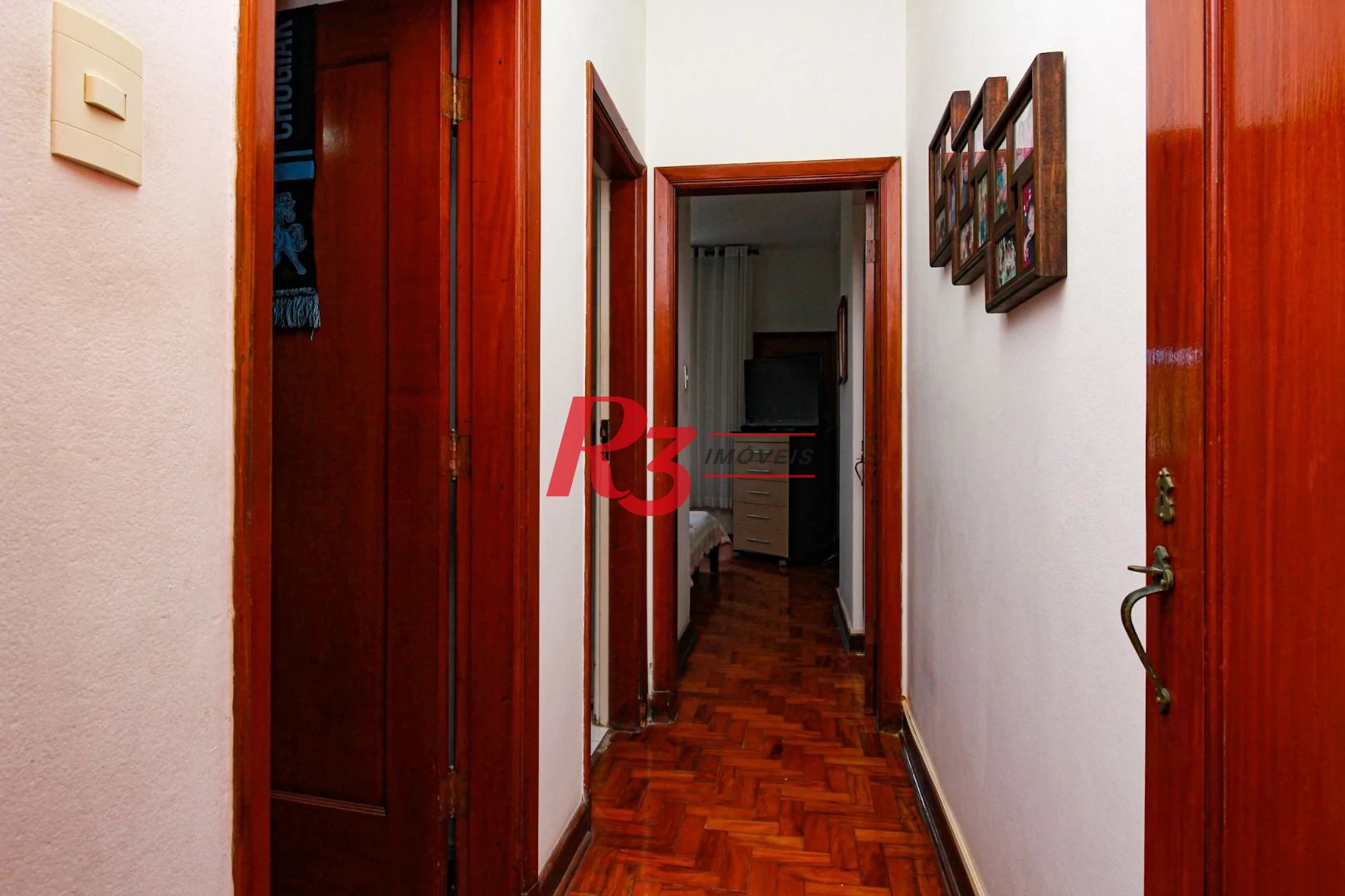 Apartamento com 2 dormitórios à venda, 105 m² por R$ 532.000,00 - Centro - São Vicente/SP