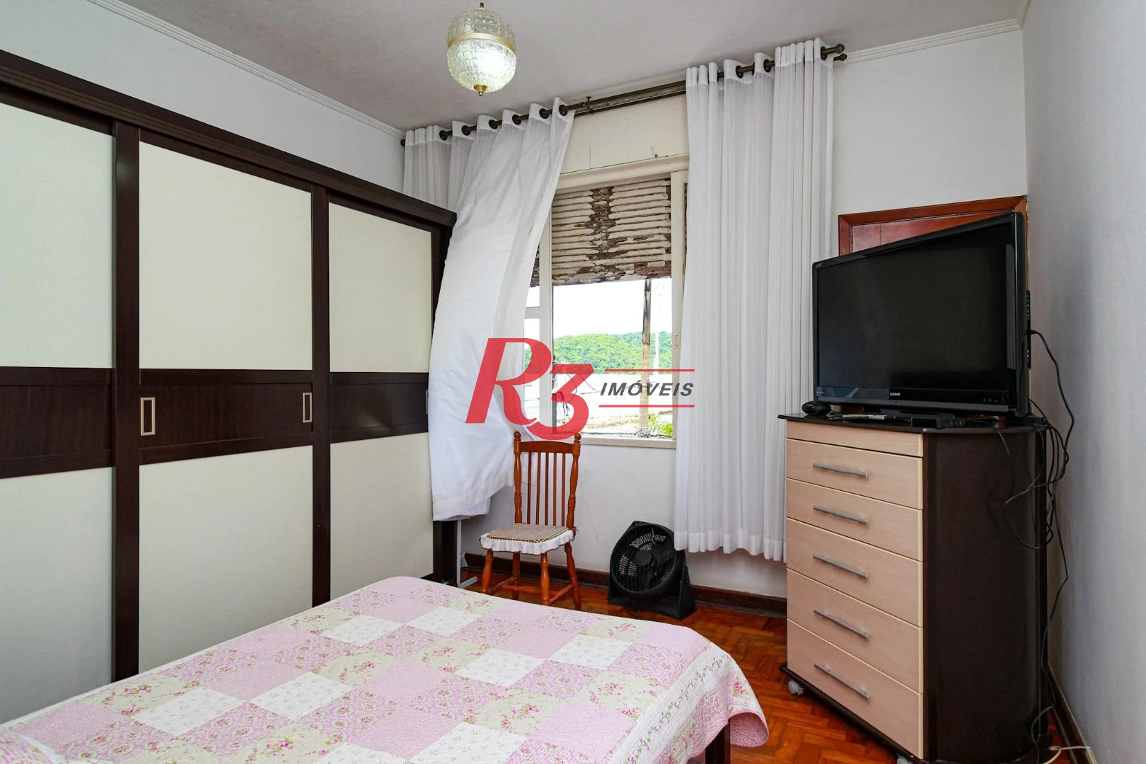 Apartamento com 2 dormitórios à venda, 105 m² por R$ 532.000,00 - Centro - São Vicente/SP