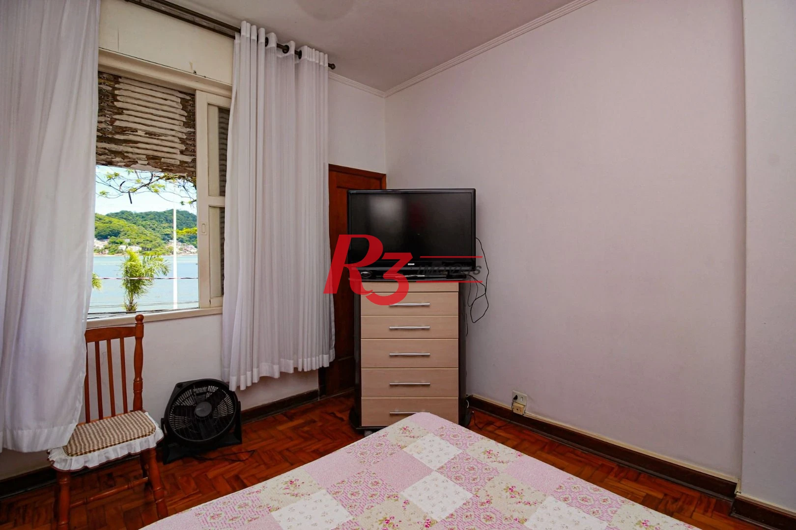 Apartamento com 2 dormitórios à venda, 105 m² por R$ 532.000,00 - Centro - São Vicente/SP