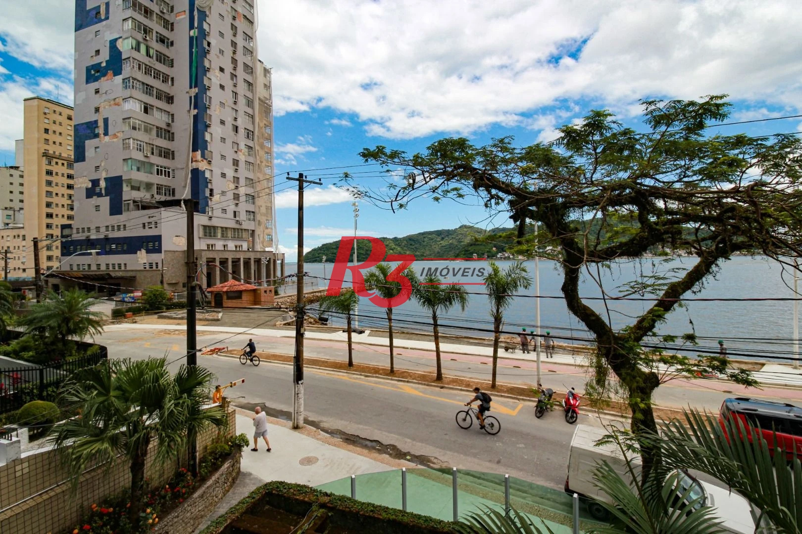 Apartamento com 2 dormitórios à venda, 105 m² por R$ 532.000,00 - Centro - São Vicente/SP