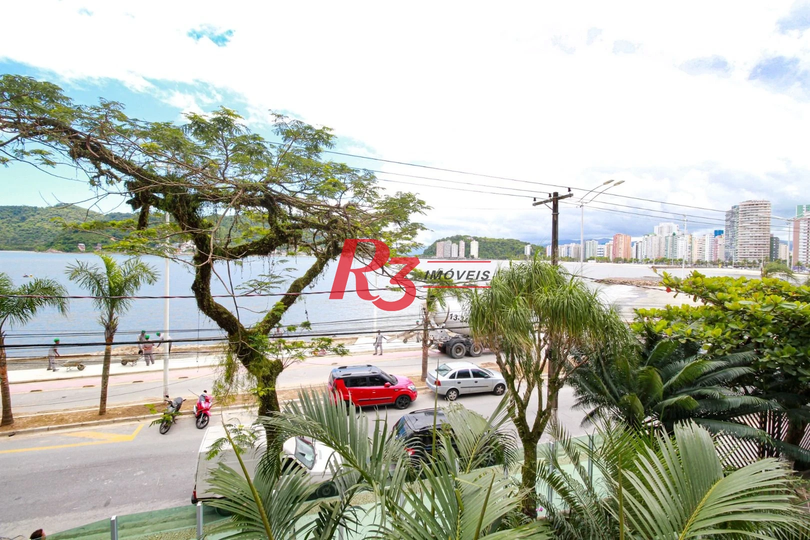 Apartamento com 2 dormitórios à venda, 105 m² por R$ 532.000,00 - Centro - São Vicente/SP
