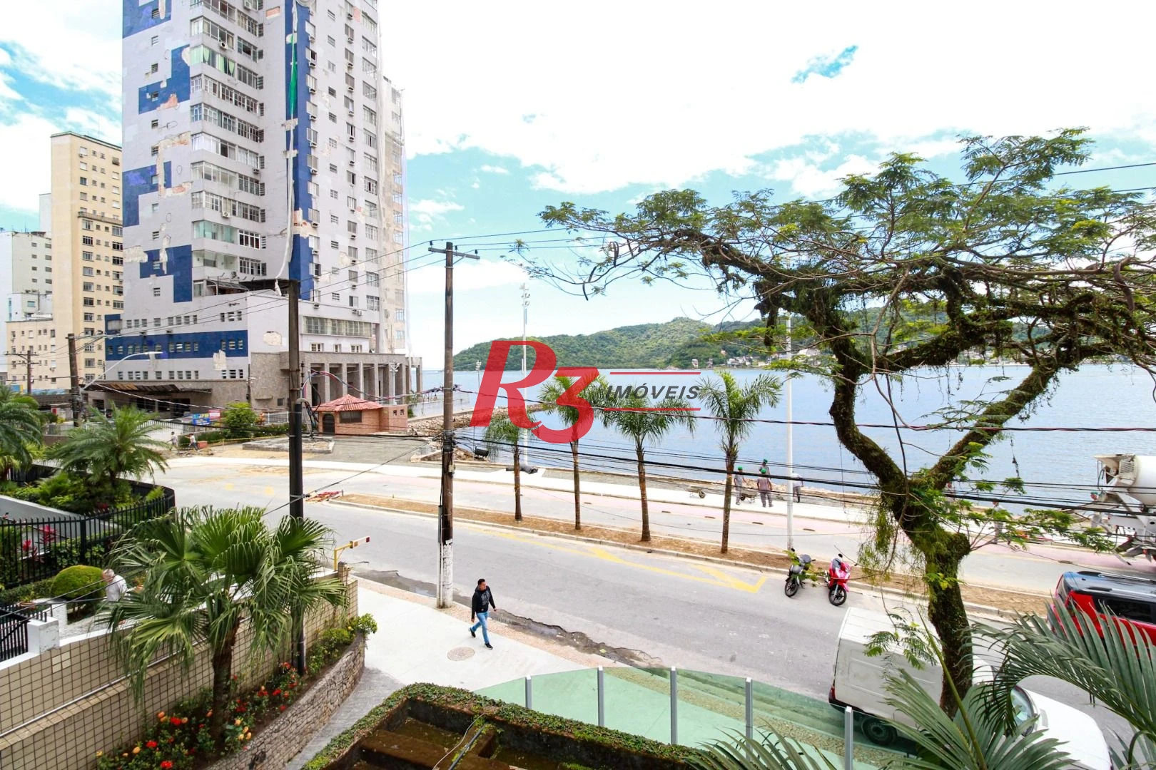 Apartamento com 2 dormitórios à venda, 105 m² por R$ 532.000,00 - Centro - São Vicente/SP