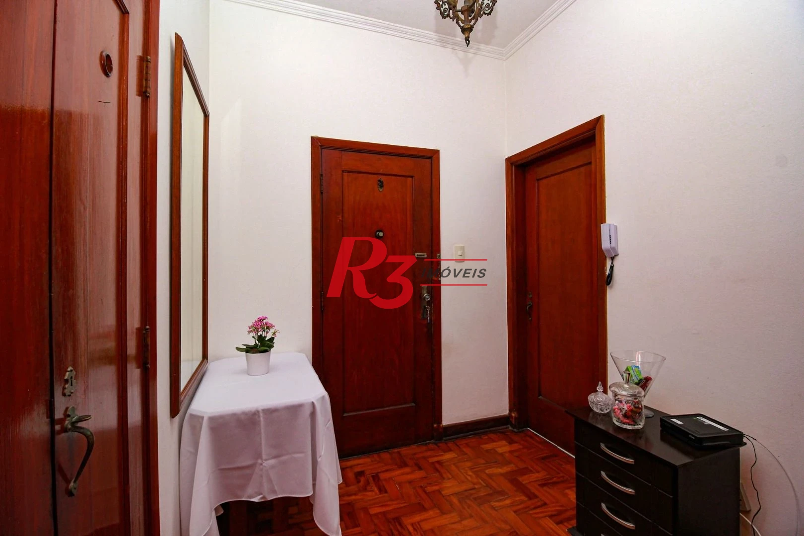 Apartamento com 2 dormitórios à venda, 105 m² por R$ 532.000,00 - Centro - São Vicente/SP