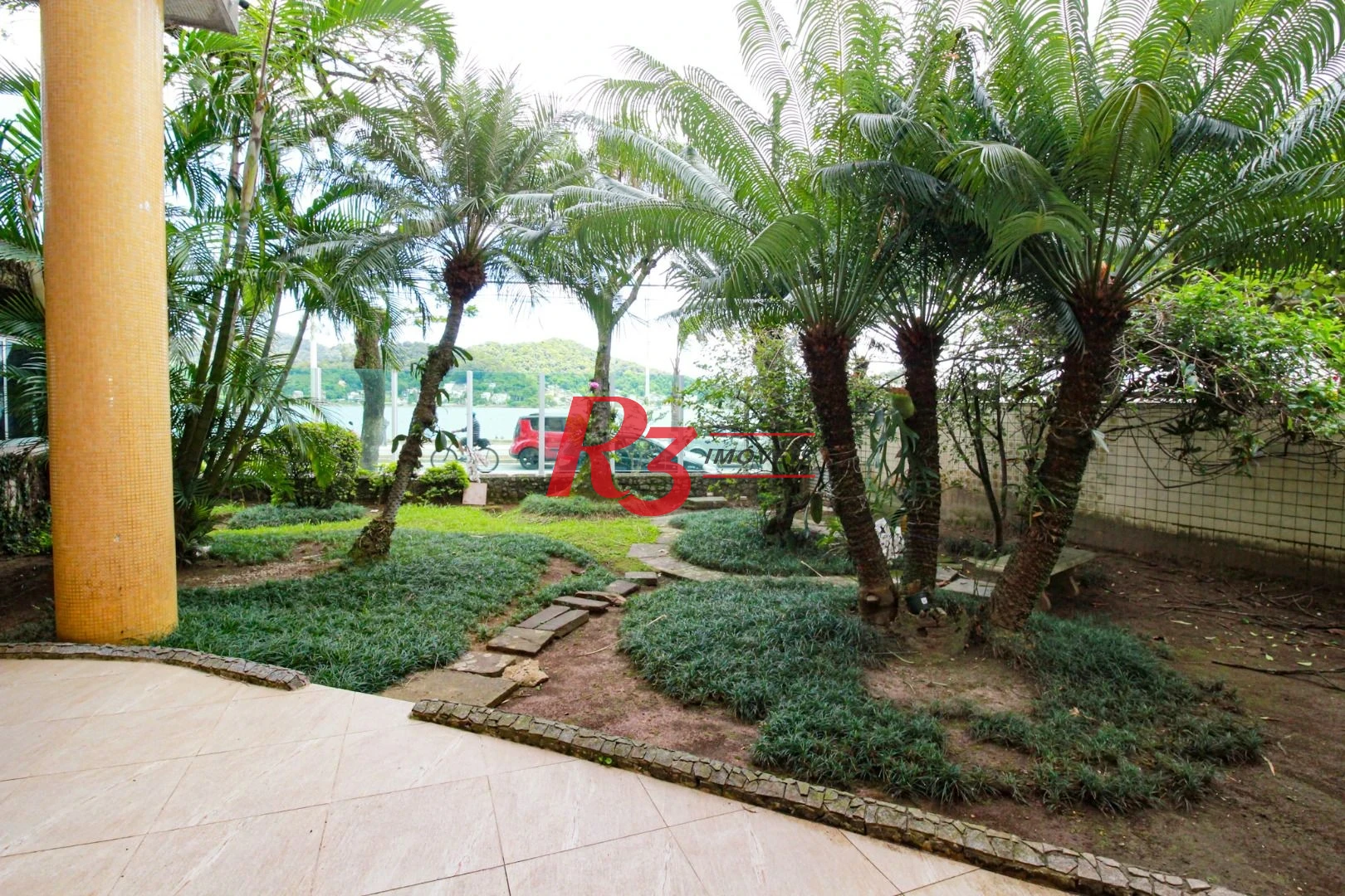 Apartamento com 2 dormitórios à venda, 105 m² por R$ 532.000,00 - Centro - São Vicente/SP