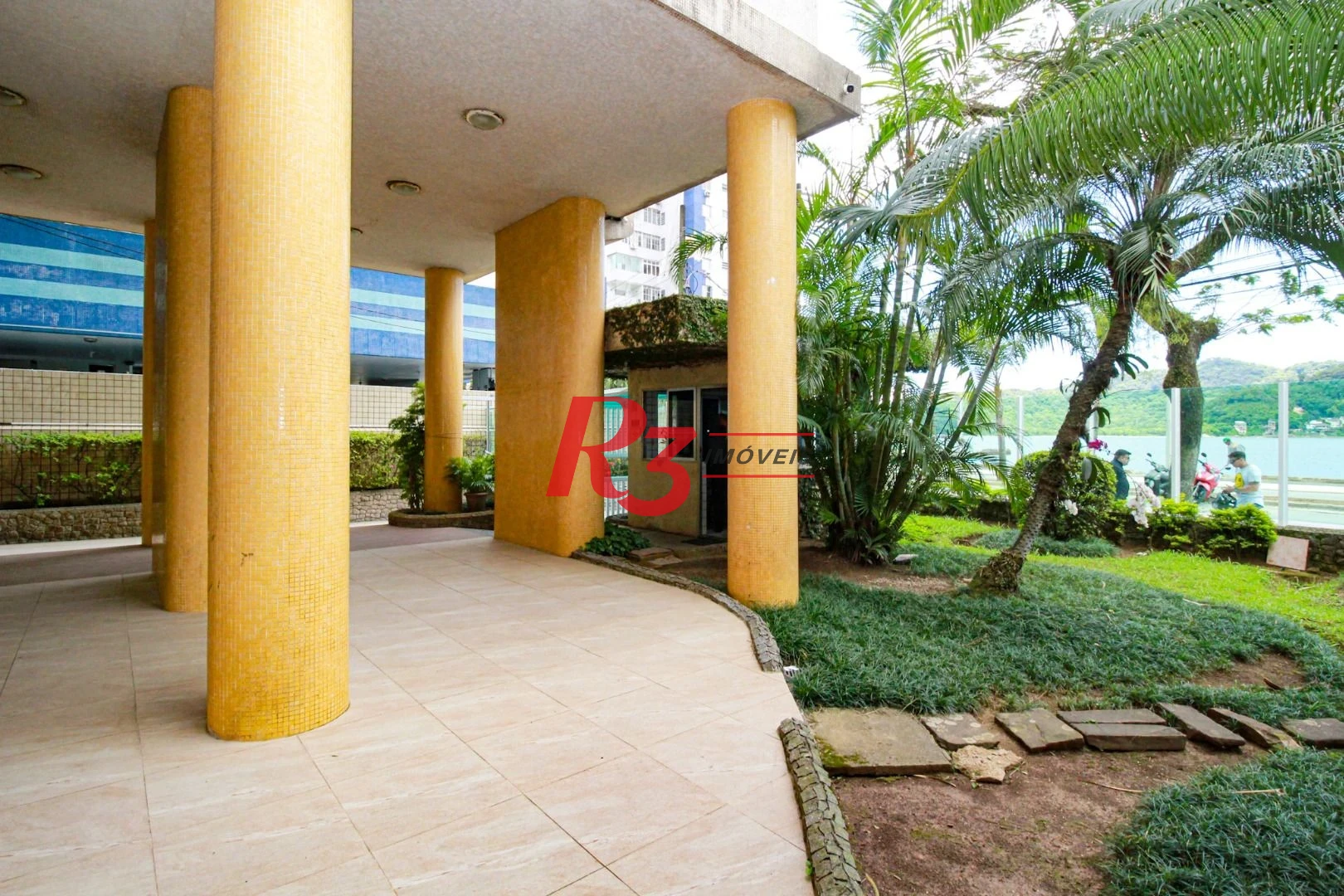 Apartamento com 2 dormitórios à venda, 105 m² por R$ 532.000,00 - Centro - São Vicente/SP