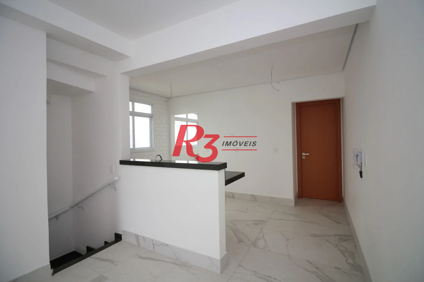 Casa com 3 dormitórios à venda, 150 m² por R$ 1.545.000,00 - Embaré - Santos/SP