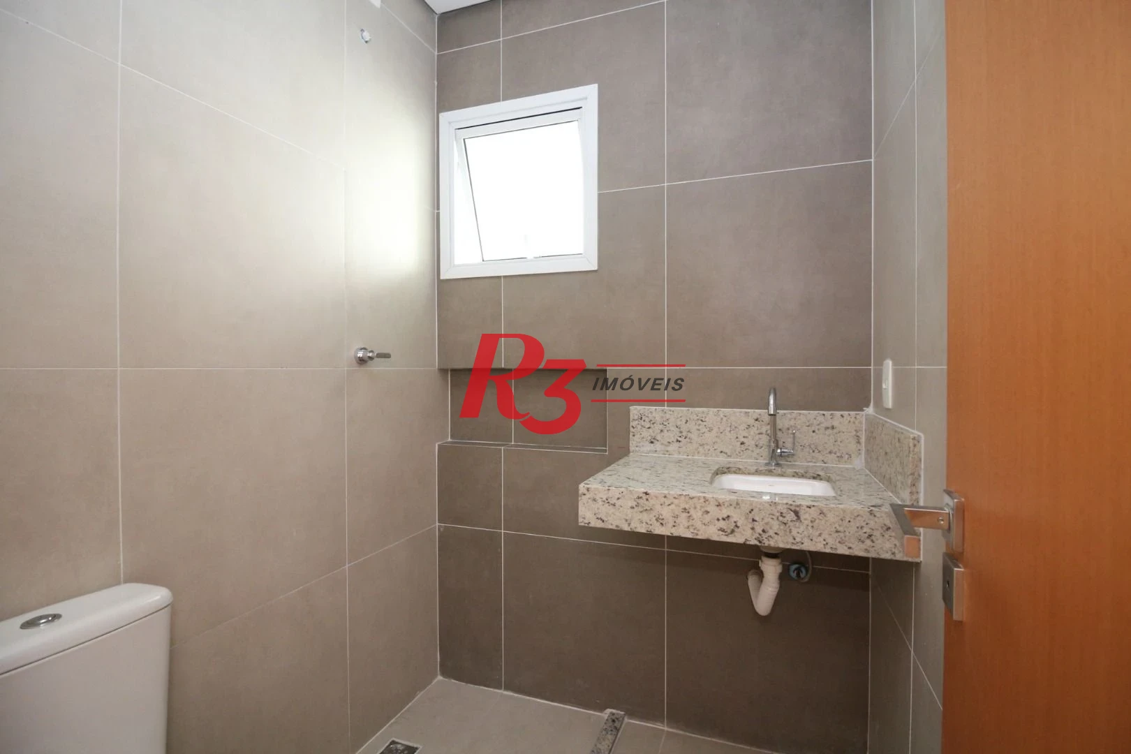 Casa com 3 dormitórios à venda, 150 m² por R$ 1.545.000,00 - Embaré - Santos/SP