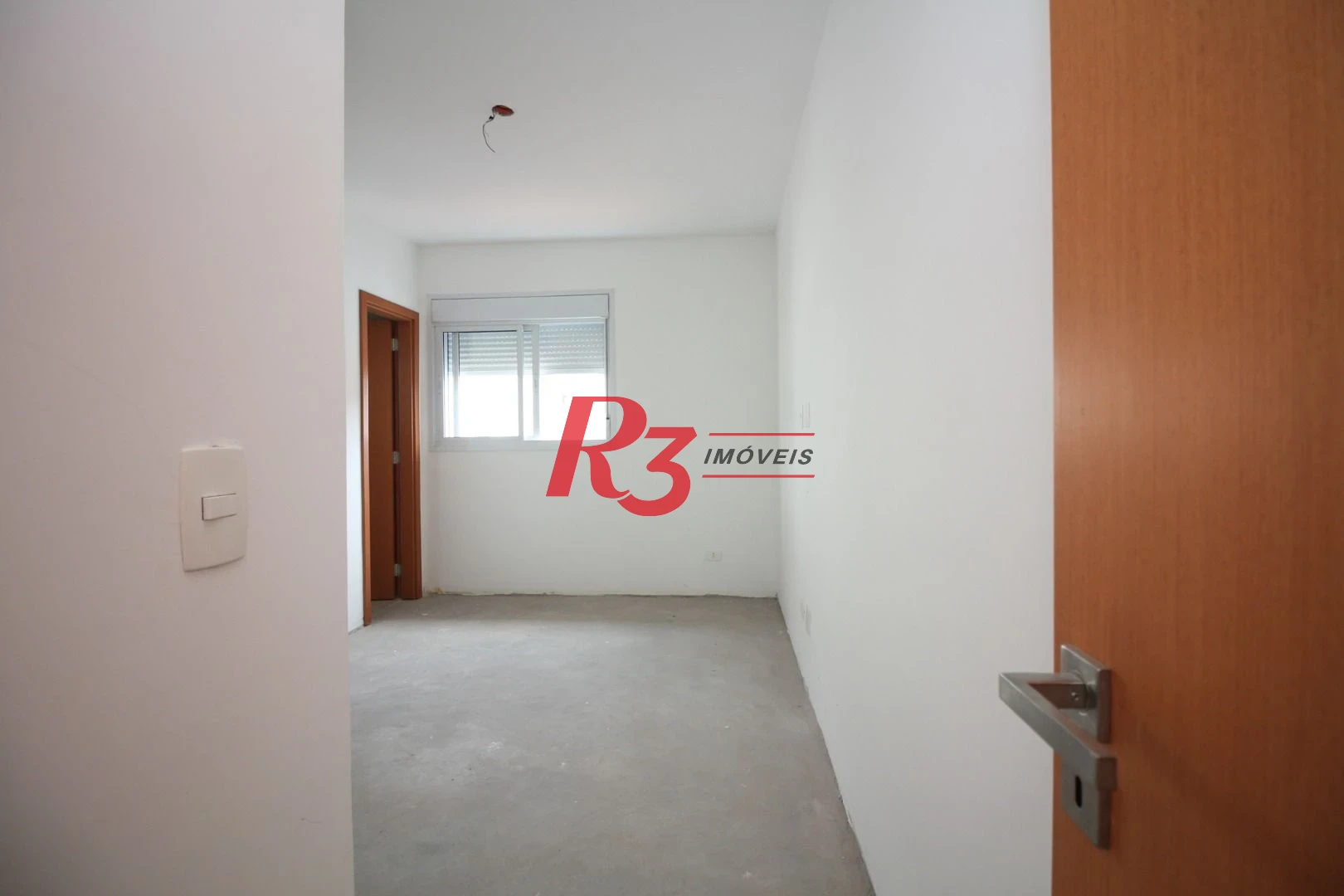 Casa com 3 dormitórios à venda, 150 m² por R$ 1.545.000,00 - Embaré - Santos/SP