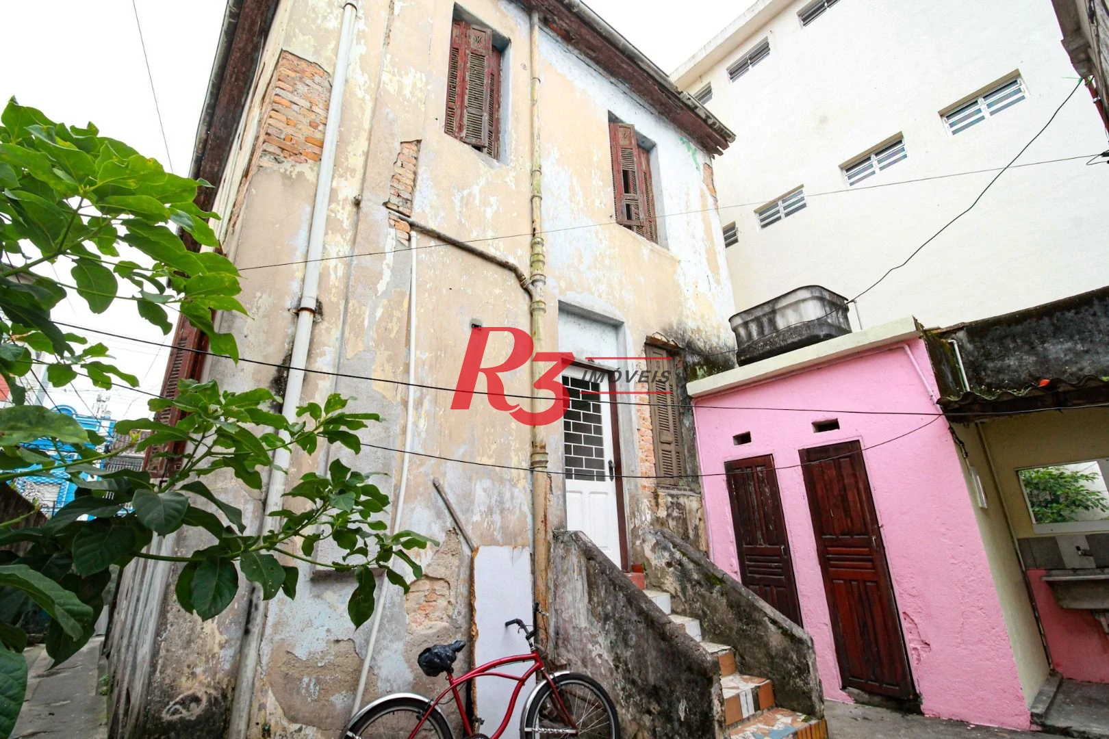 Casa à venda, 228 m² por R$ 695.000,00 - Vila Nova - Santos/SP