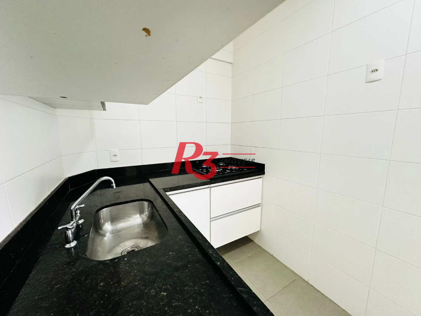 Apartamento para alugar, 58 m² por R$ 4.900,00/mês - Pompéia - Santos/SP